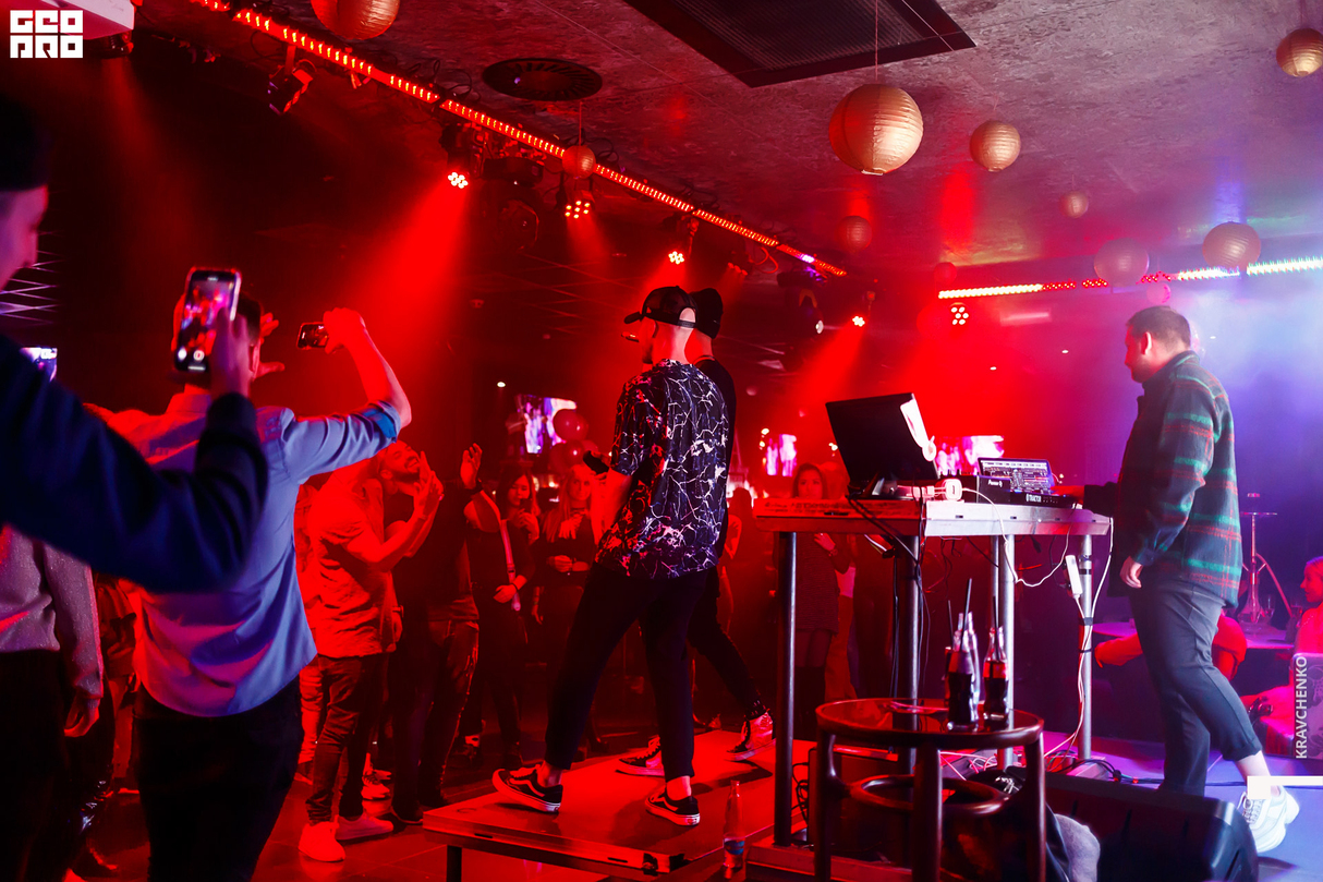 DONY X DAVEE Live Show // Saturday Party at Fashion Club 16