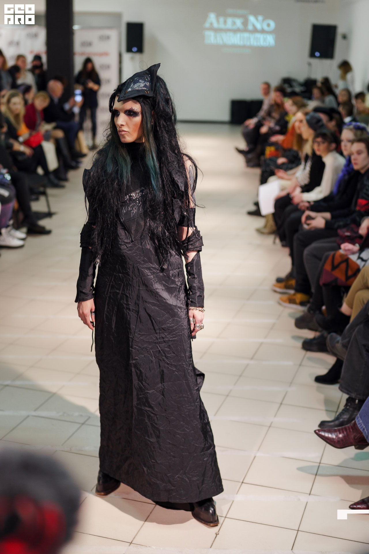 01.02.20_StreetFashionShow АртМуза_0702.JPG