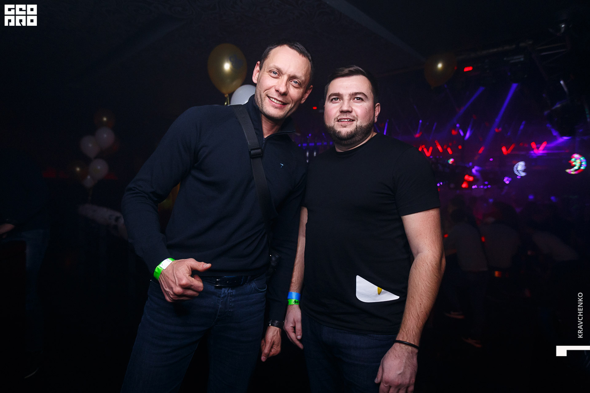 Friday Groove Jet at One Club // Roberto Chochola, Jean Luc & Strain 27