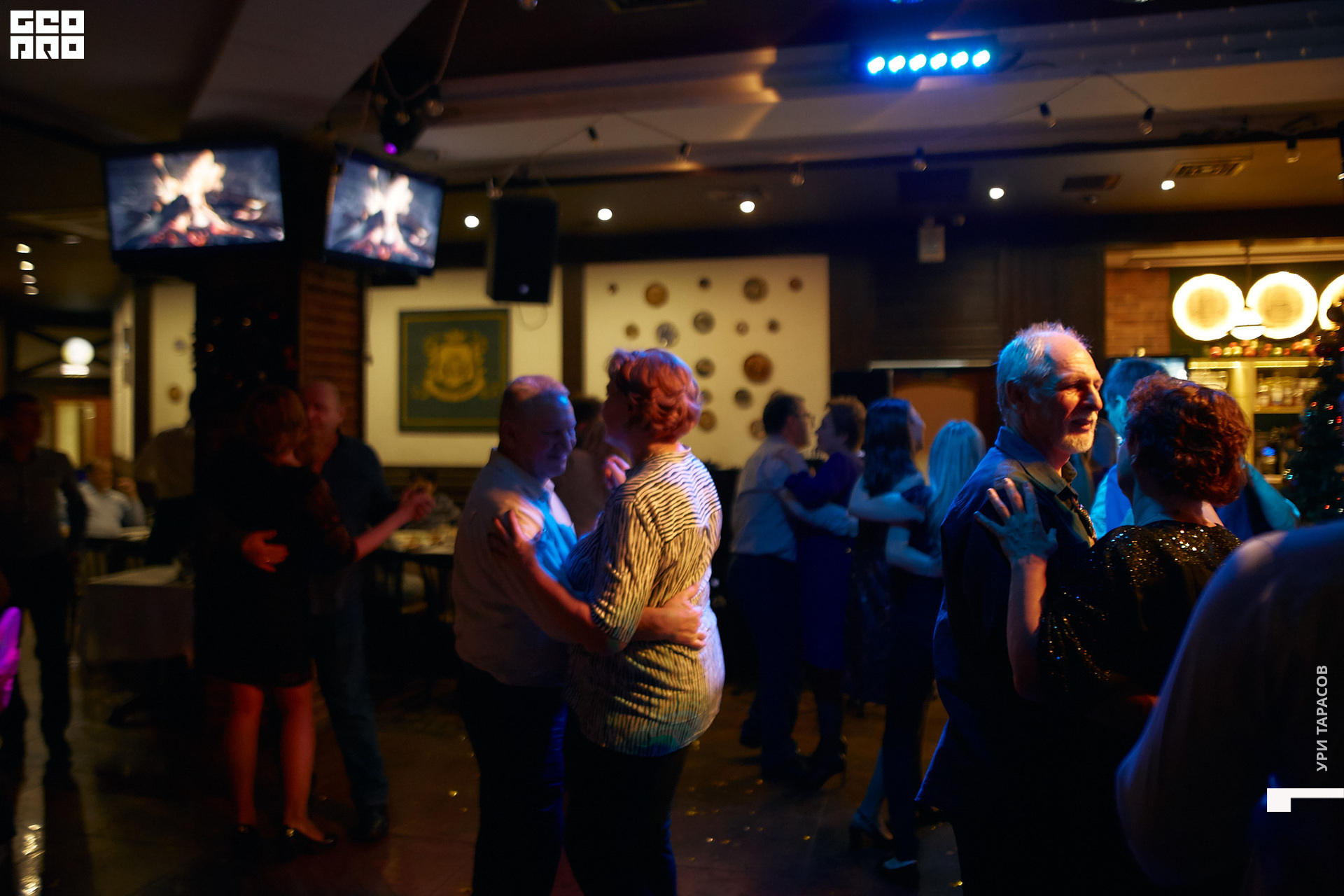 129 191229_231528_uri_0129.jpg