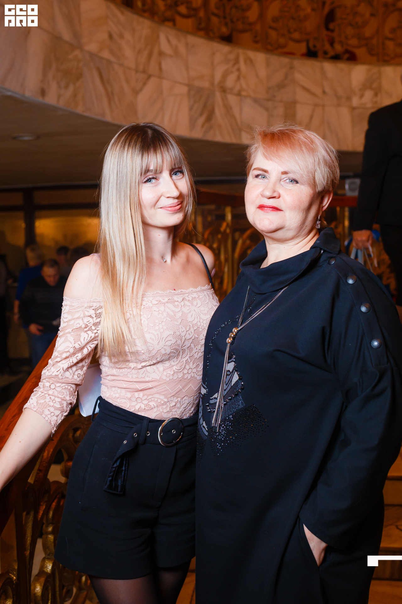 19-10-14 18-42-09.jpg