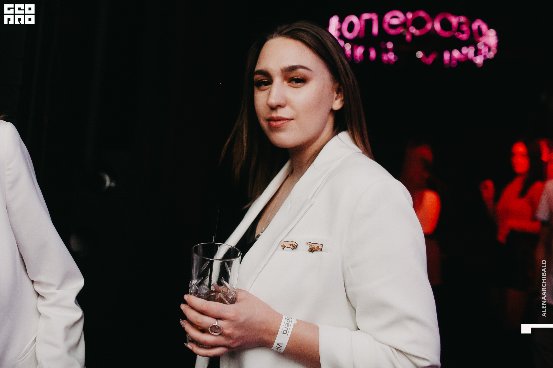 2020-11-07 00-40-17_alenaarchibald_033.JPG