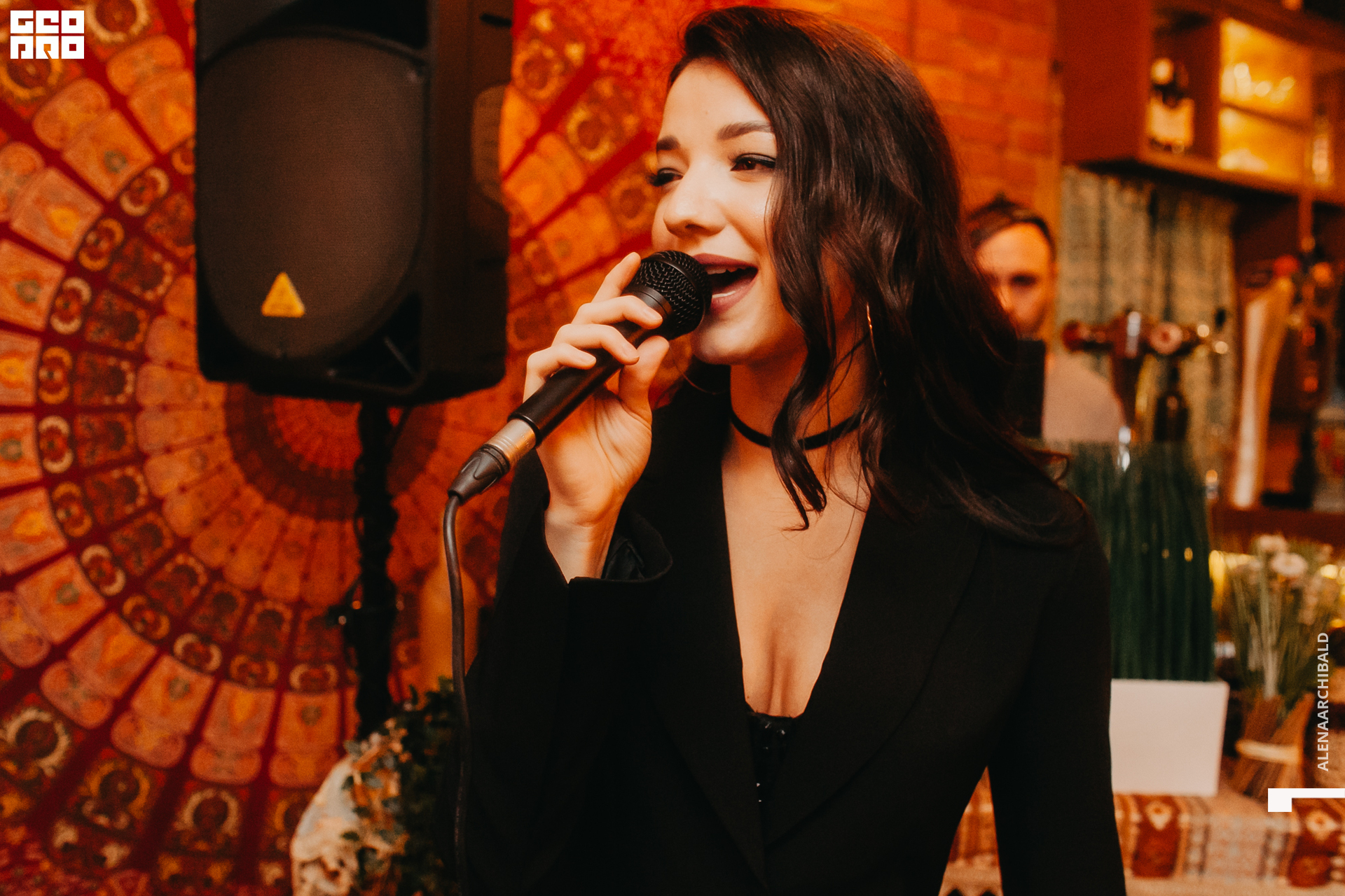 2019-11-22 20-00-21_alenaarchibald_0017.jpg