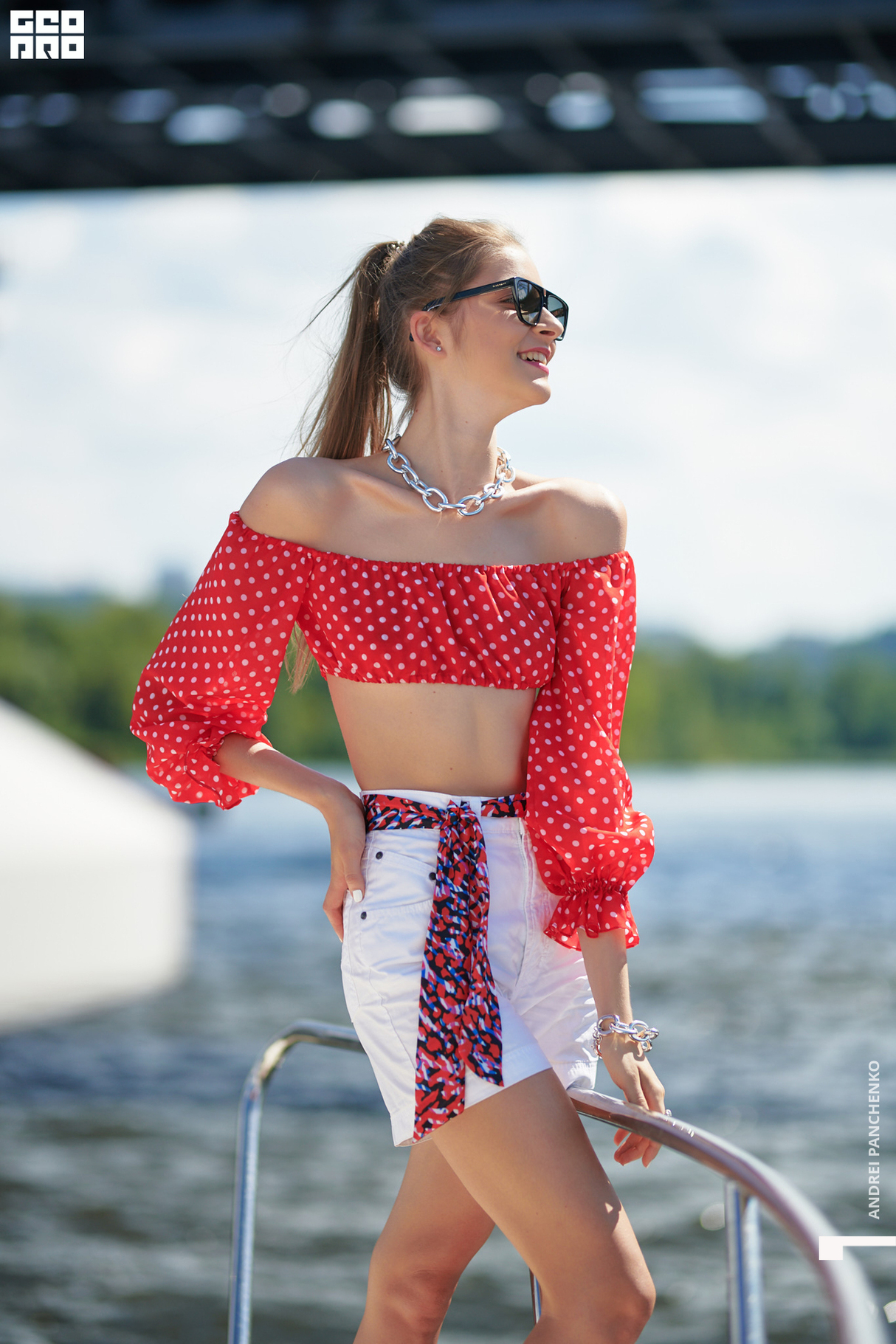 Открытие Sungrilla Yacht Drive 16