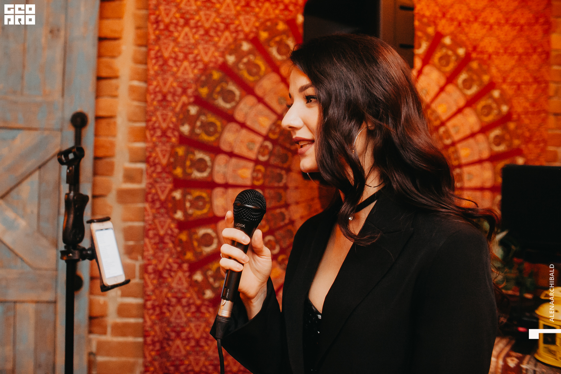 2019-11-22 20-00-21_alenaarchibald_0045.jpg