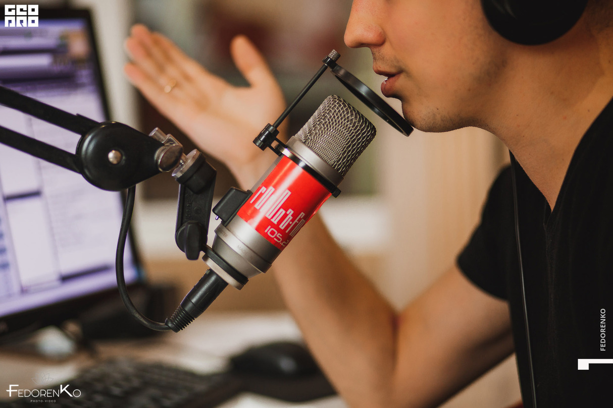 Проект "Поважна Персона" на радiо "Город FM" з організаторами конкурсу "Мисс Кривой Рог-2019" 24