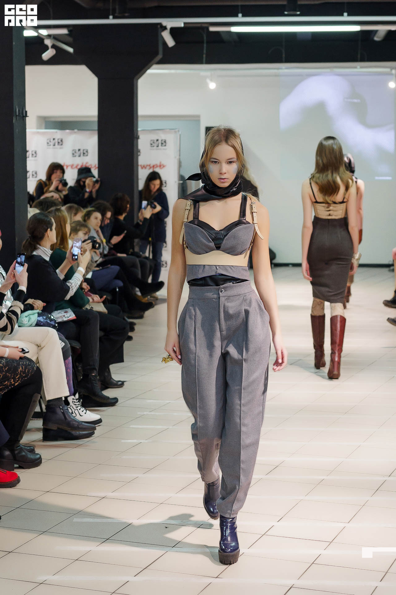 01.02.20_StreetFashionShow АртМуза_0141.JPG