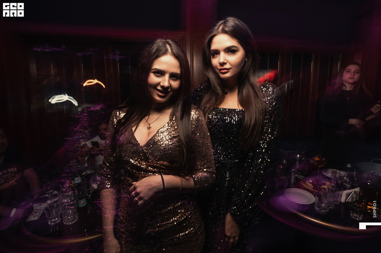FIFTY CLUB . TOF 27