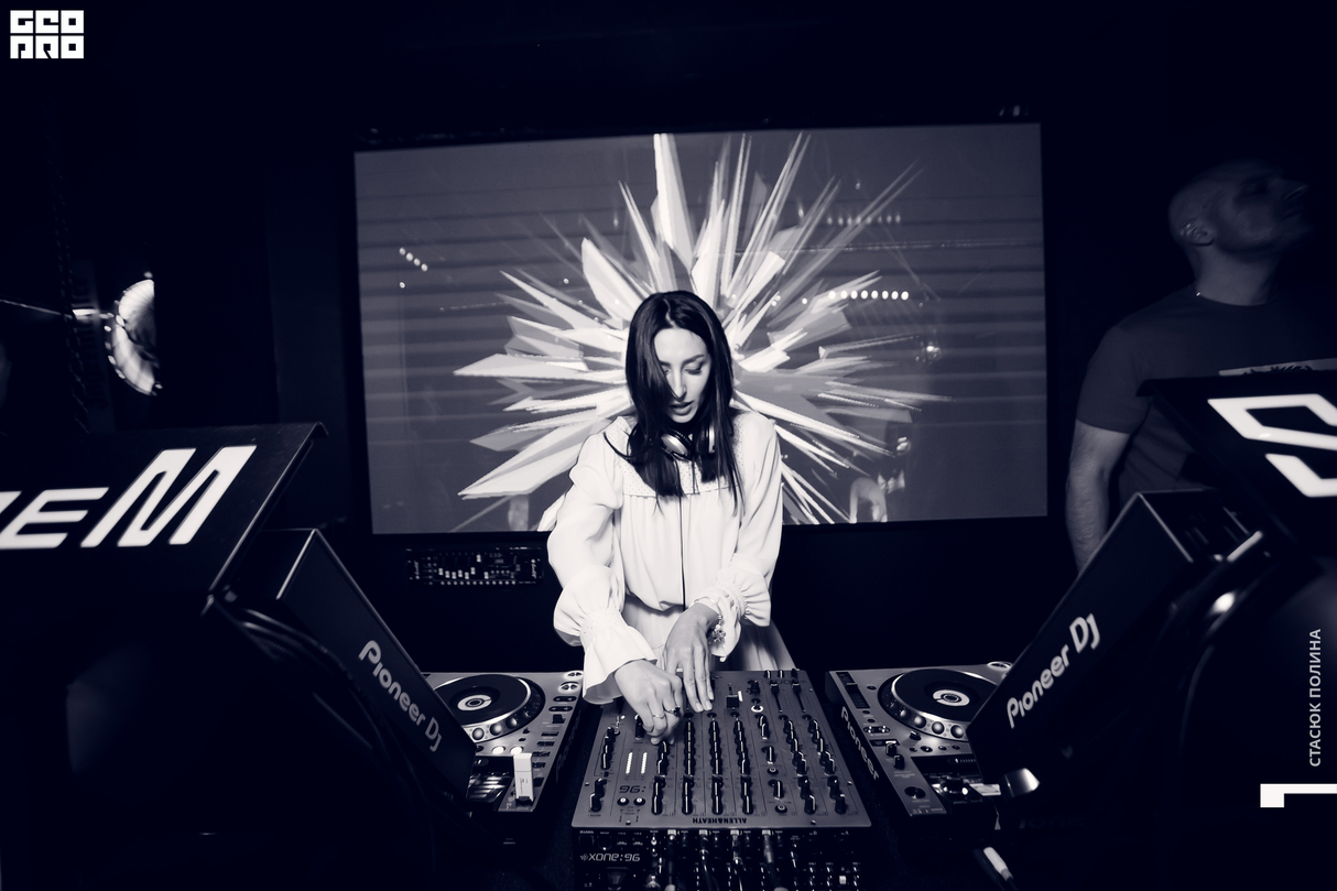 Seem Seem Dj Penelopa 13