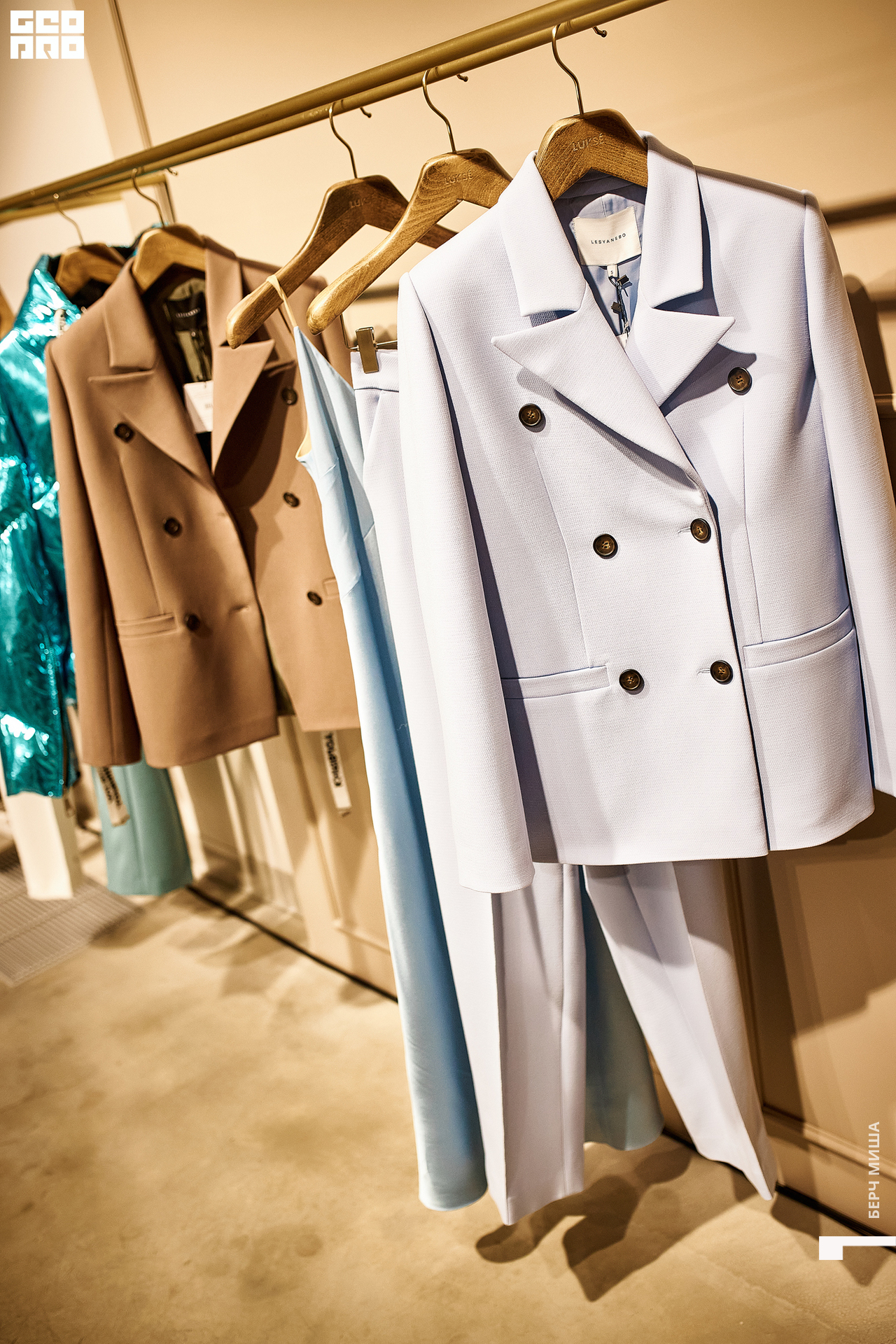 @misha.byorch 0071.jpg