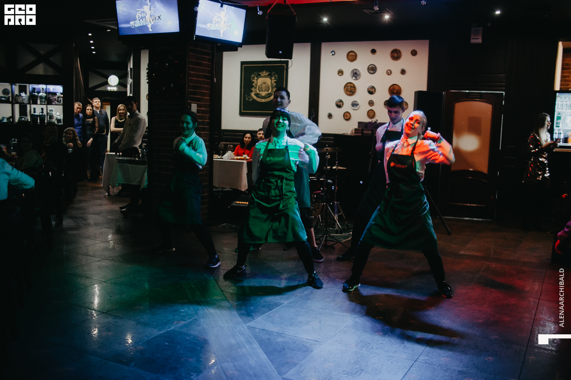 2019-12-31 21-30-25_alenaarchibald_0065.jpg