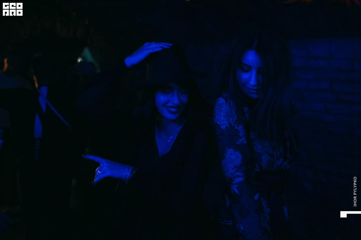 Solo karaoke&music bar - Masquerade Solo 17