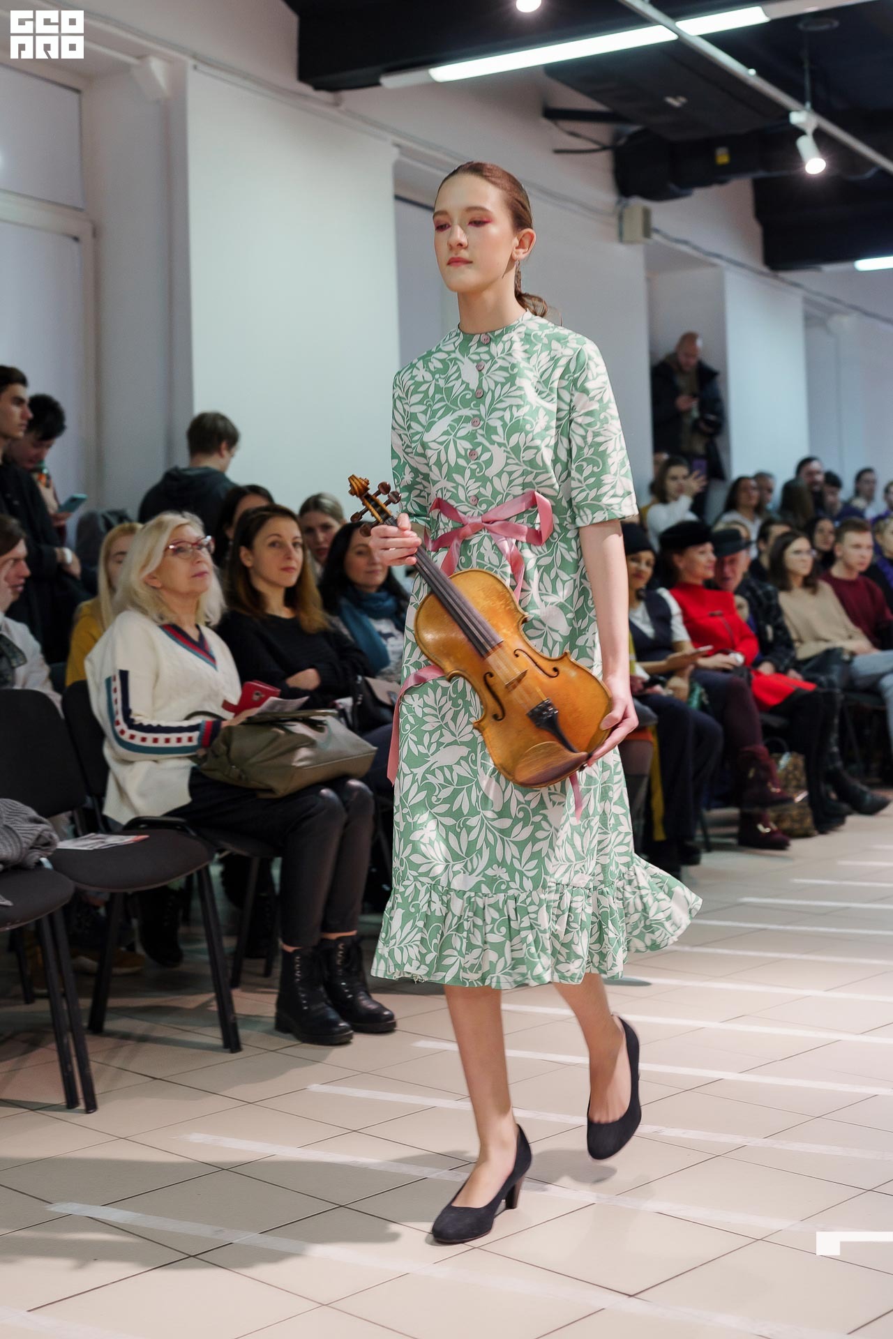 01.02.20_StreetFashionShow АртМуза_0026.JPG