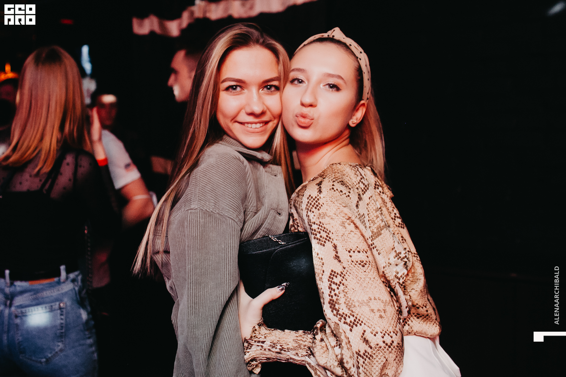 2020-11-07 00-40-17_alenaarchibald_039.JPG