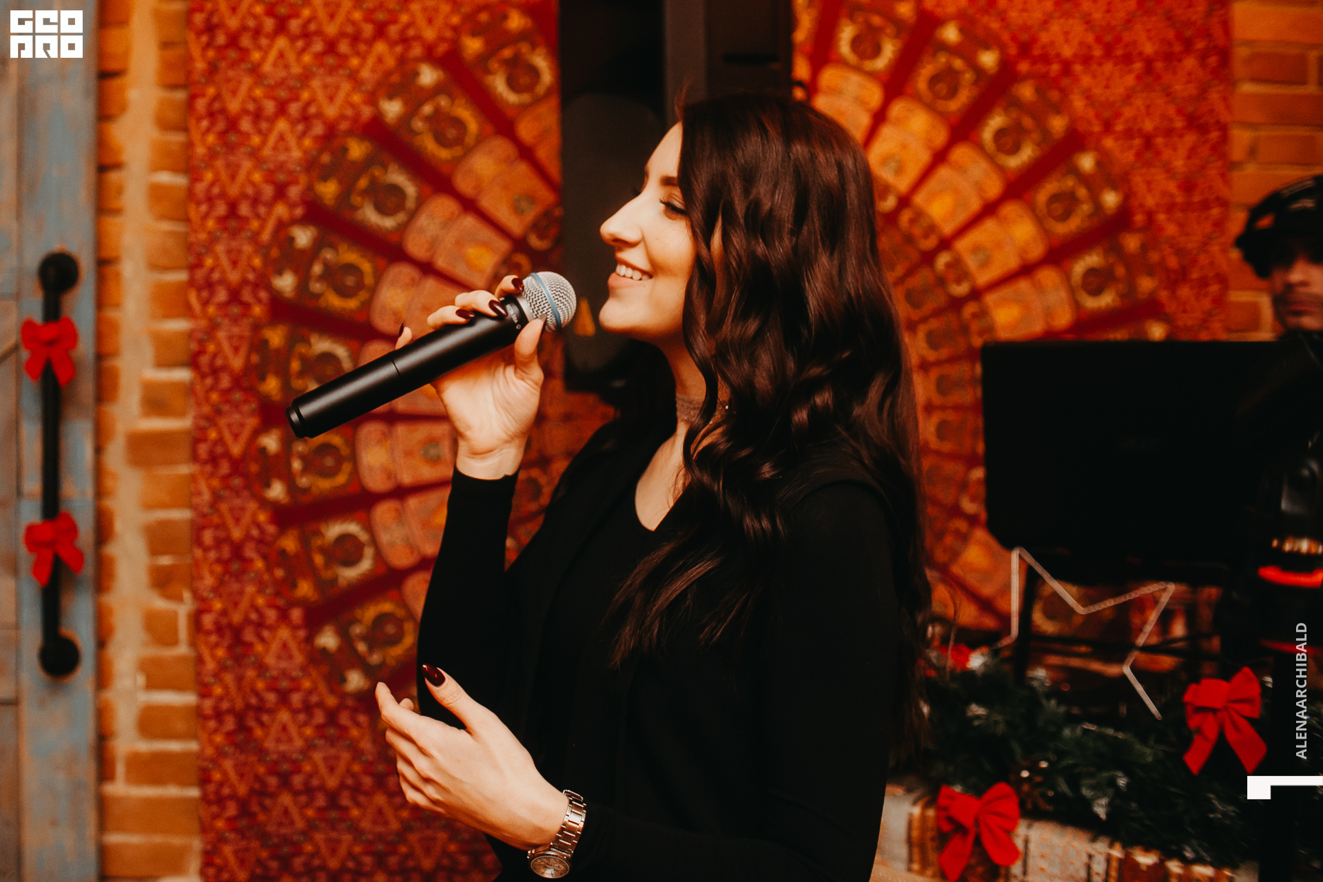 2019-12-06 20-00-36_alenaarchibald_0023.jpg