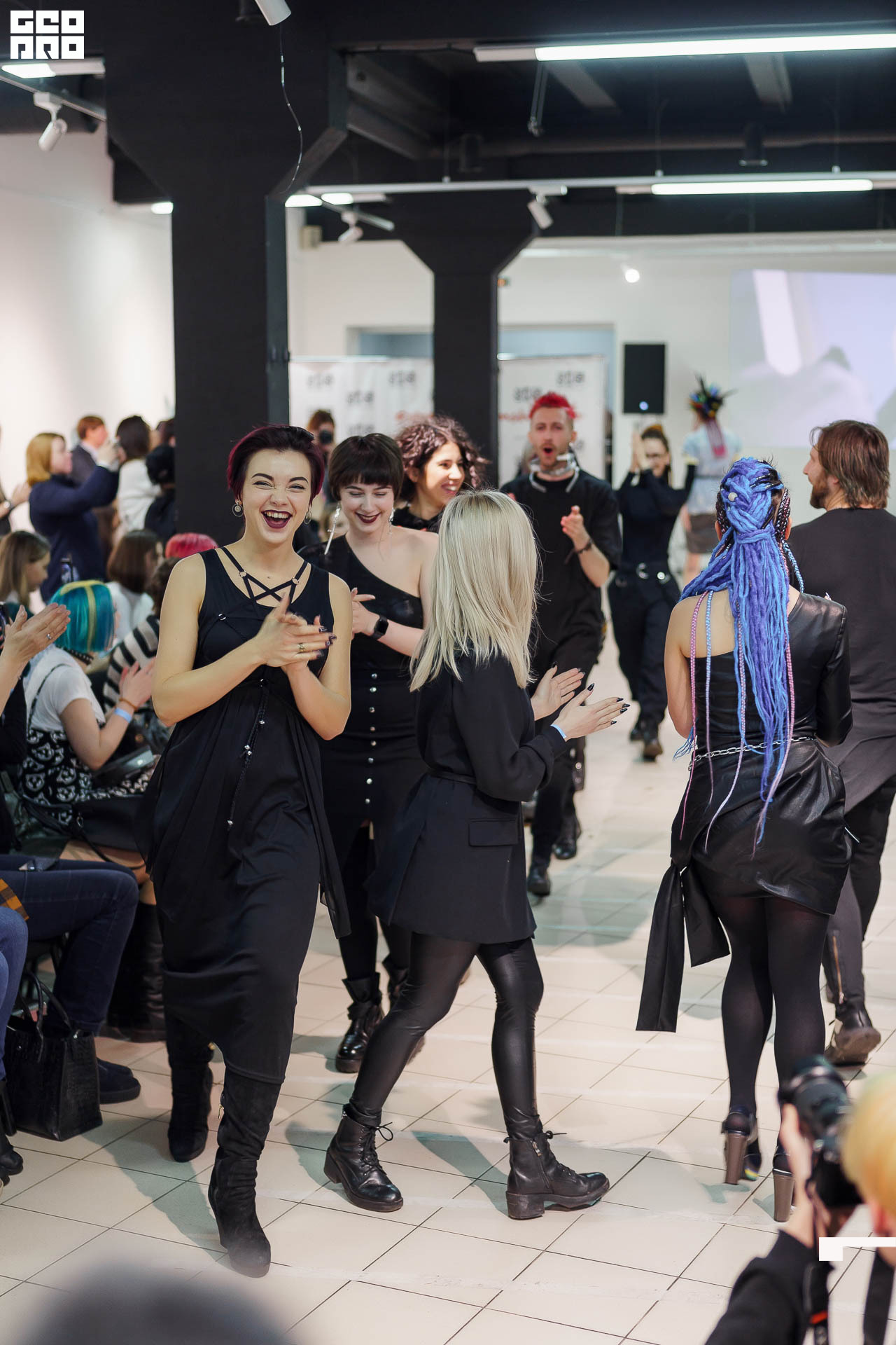 01.02.20_StreetFashionShow АртМуза_0793.JPG