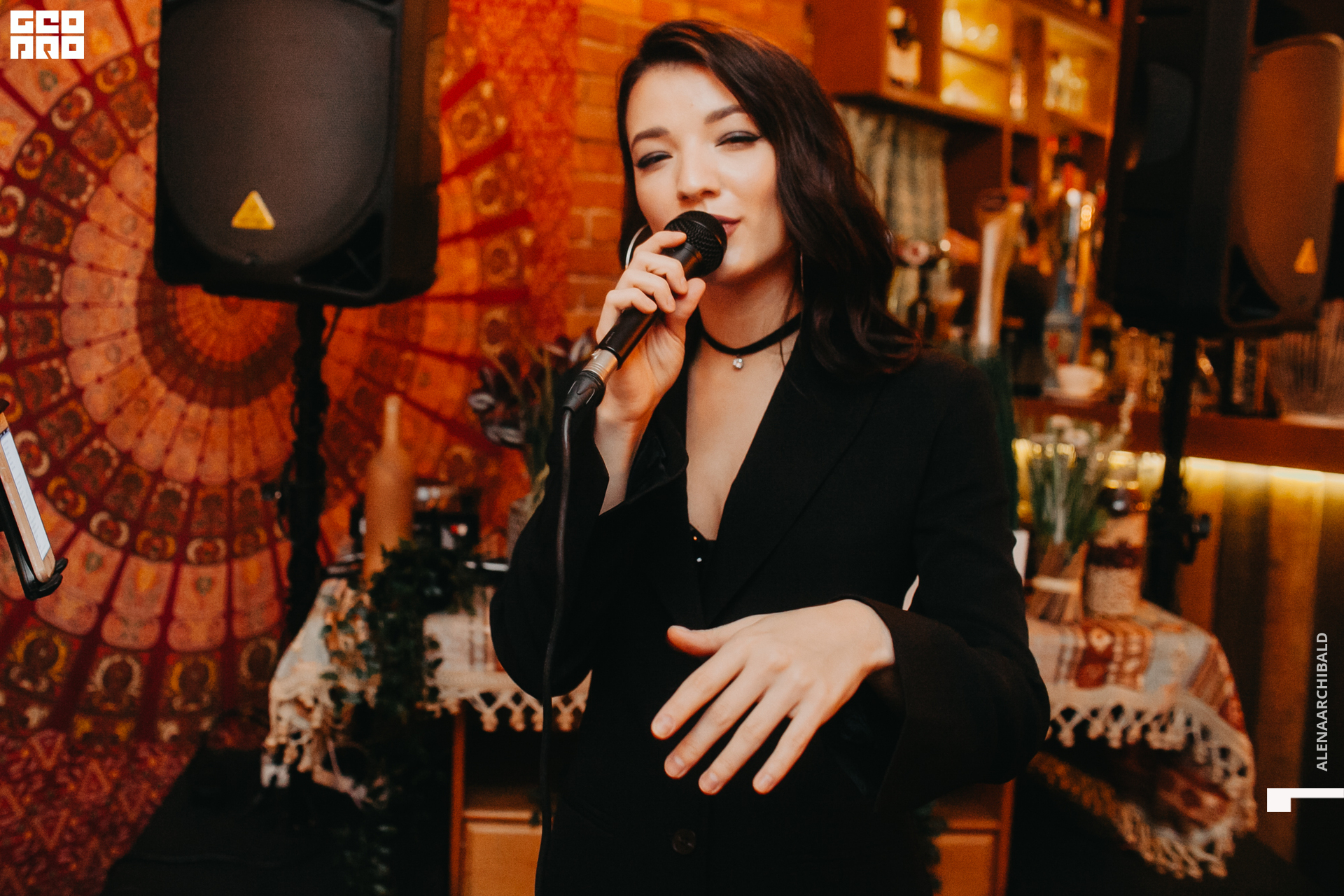 2019-11-22 20-00-21_alenaarchibald_0037.jpg