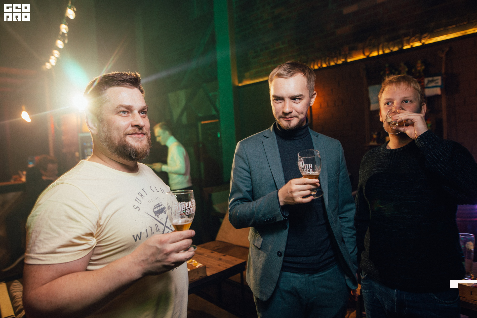 011 191108_213824_uri_0011.jpg