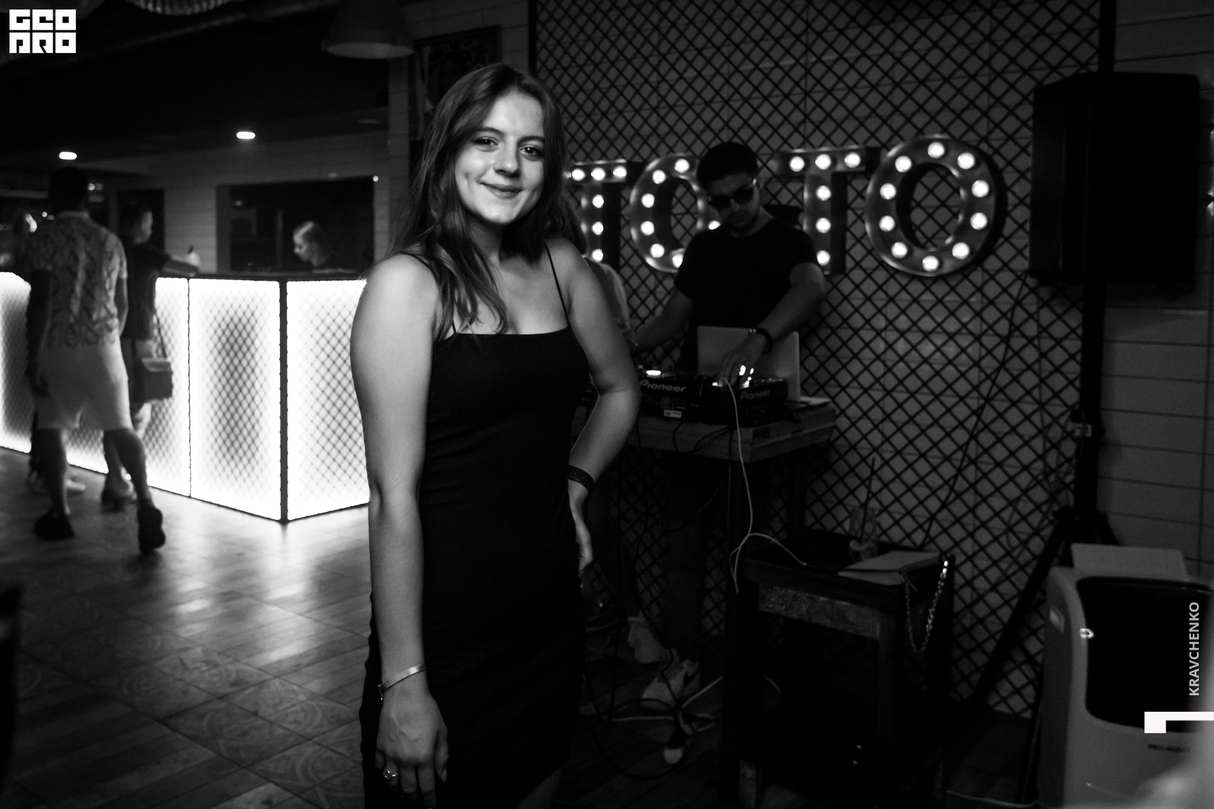Non-Stop Party at TO-TO Restaurant and Lounge 22