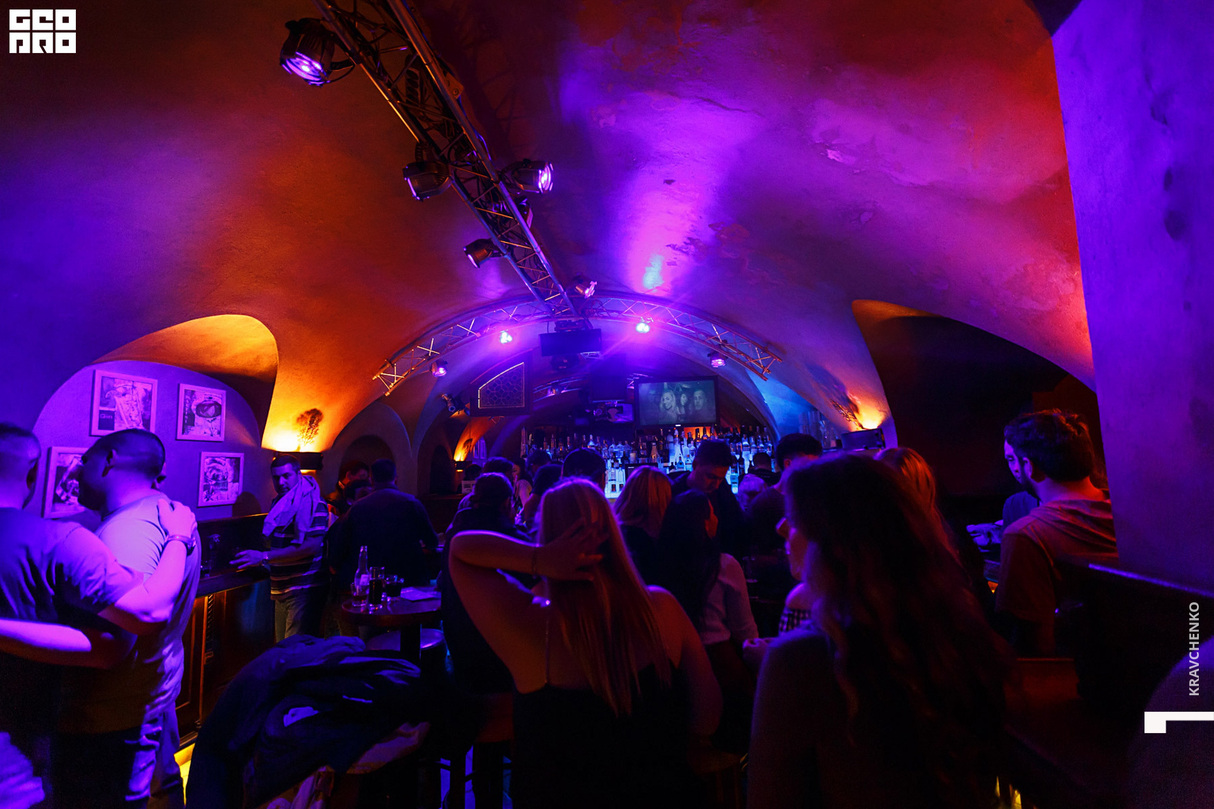 Friday party with DJane Svenska 17