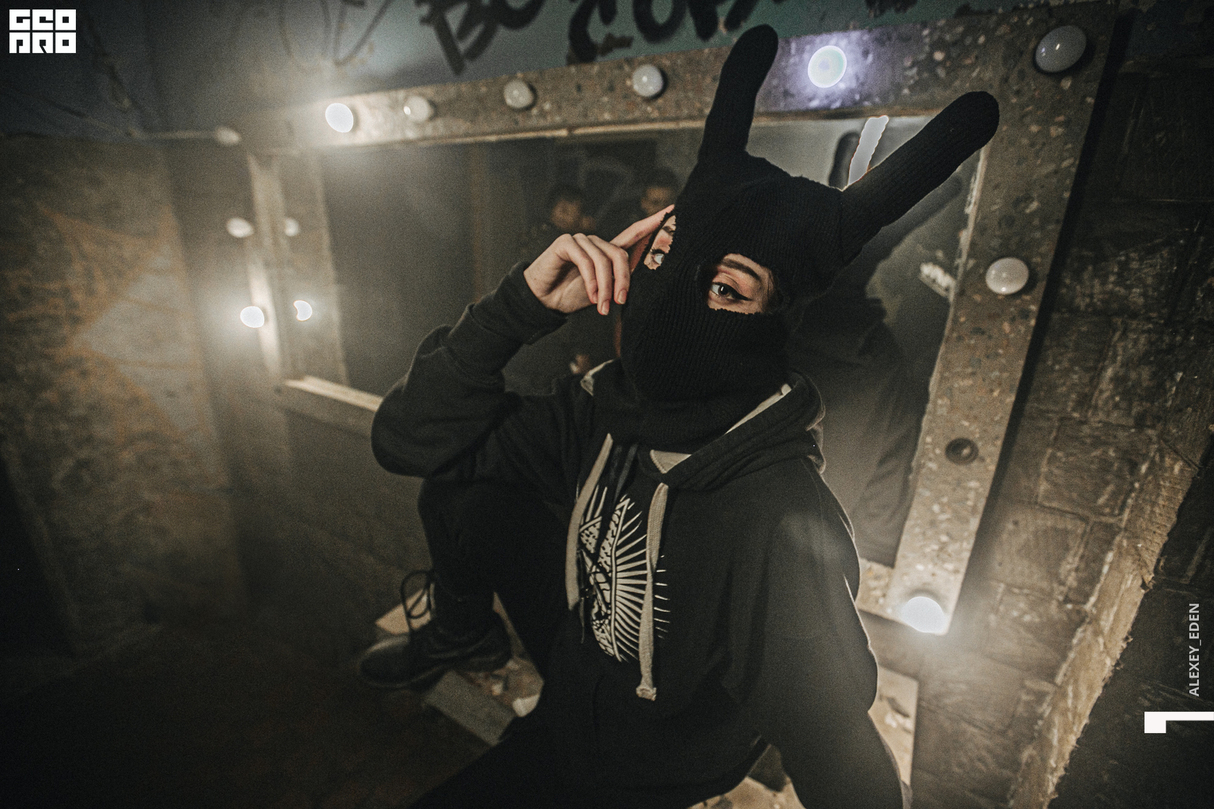 «X62 / ZIP LOFT». «m_division showcase X years» 15