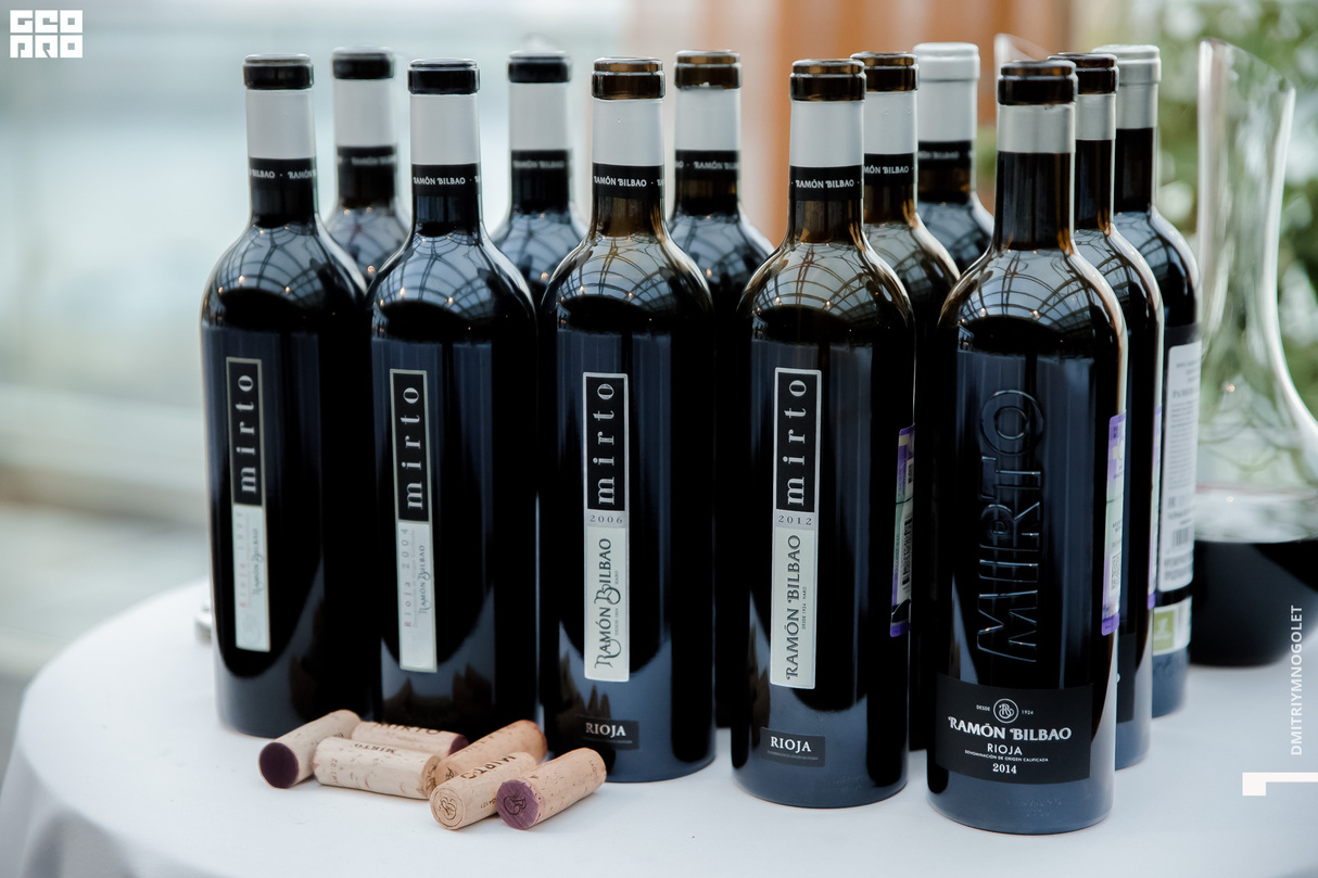 Дегустация Mirto (Bodegas) в ресторане LAvue 16