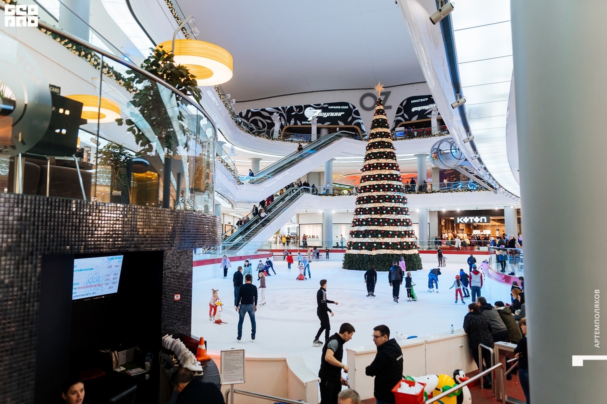 Пора новогоднего волшебства в OZ MALL 16