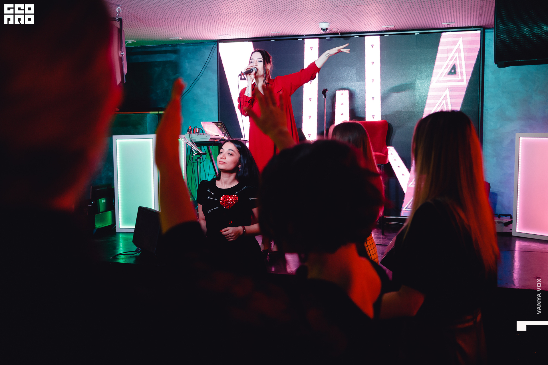 2019-11-29 19-00-00_Вокс_0131.jpg