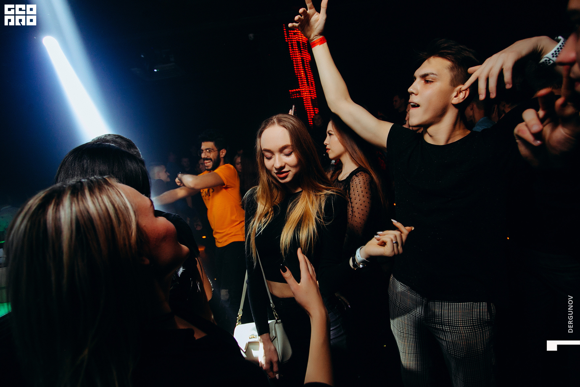 2019-11-17 01-59-07IMG_9240.jpg