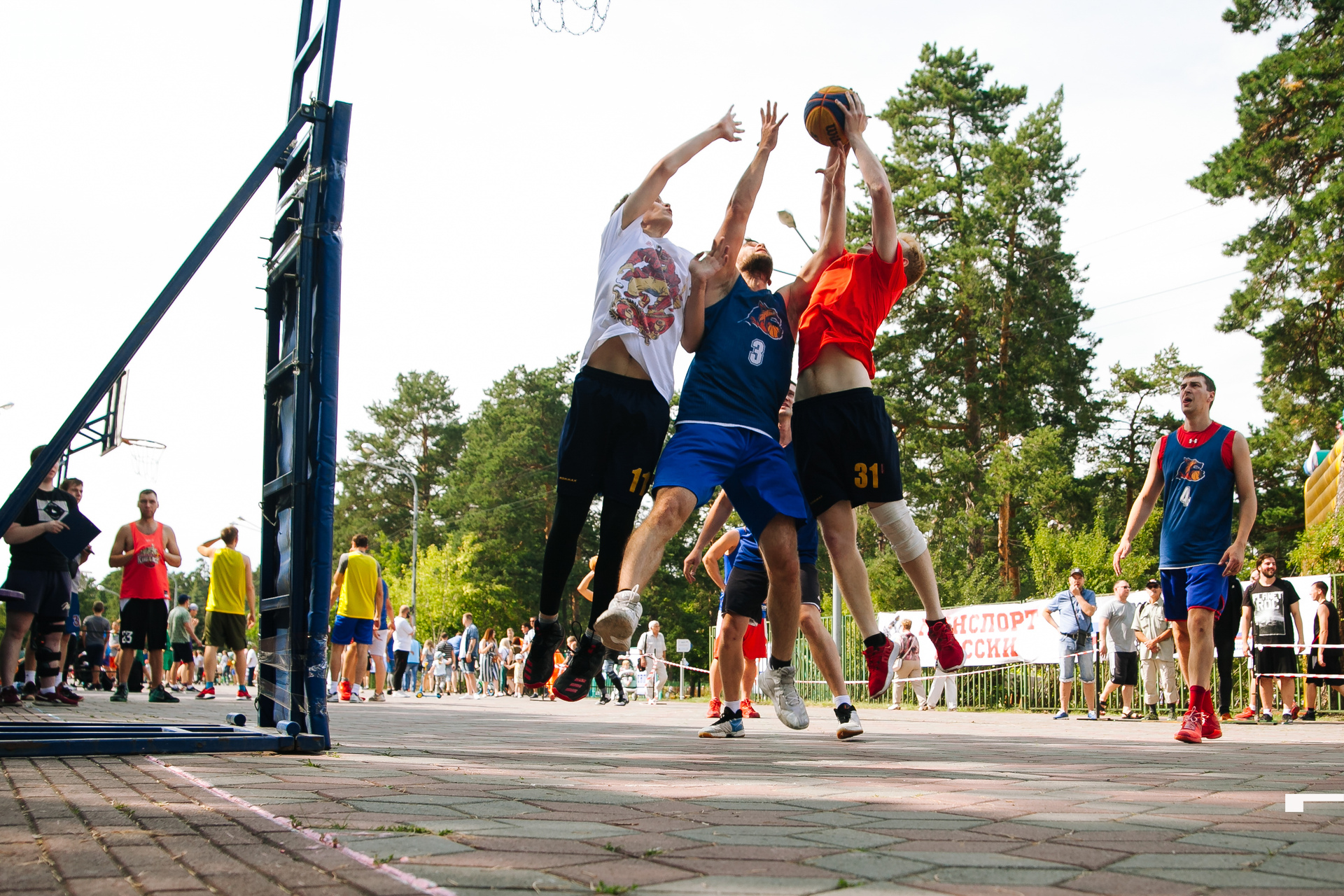 0335 190810 Оранжевый мяч.jpg