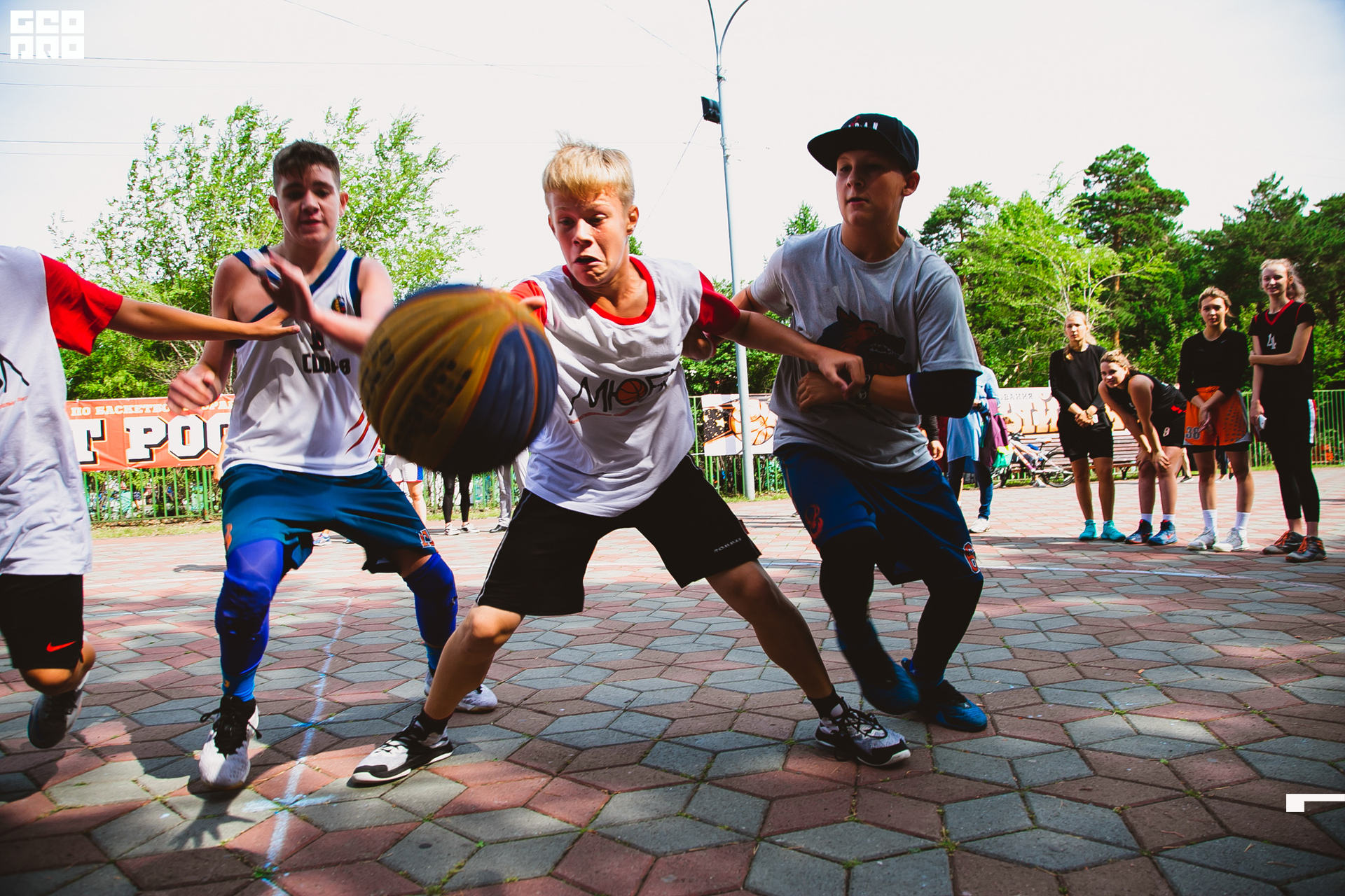 0068 190810 Оранжевый мяч.jpg