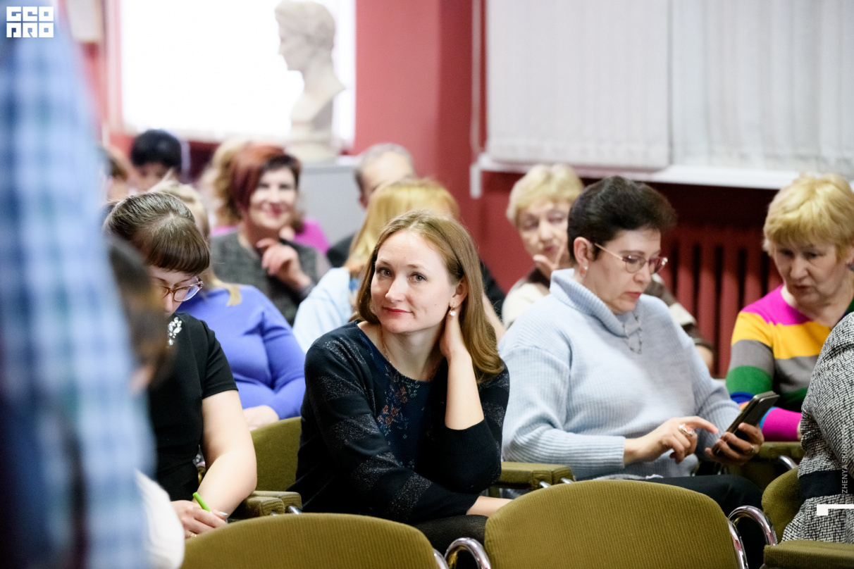 Круглый стол "Глаз, зрение, искусство!"от Центра зрения "Микрохирургия" на Ядринцева 12