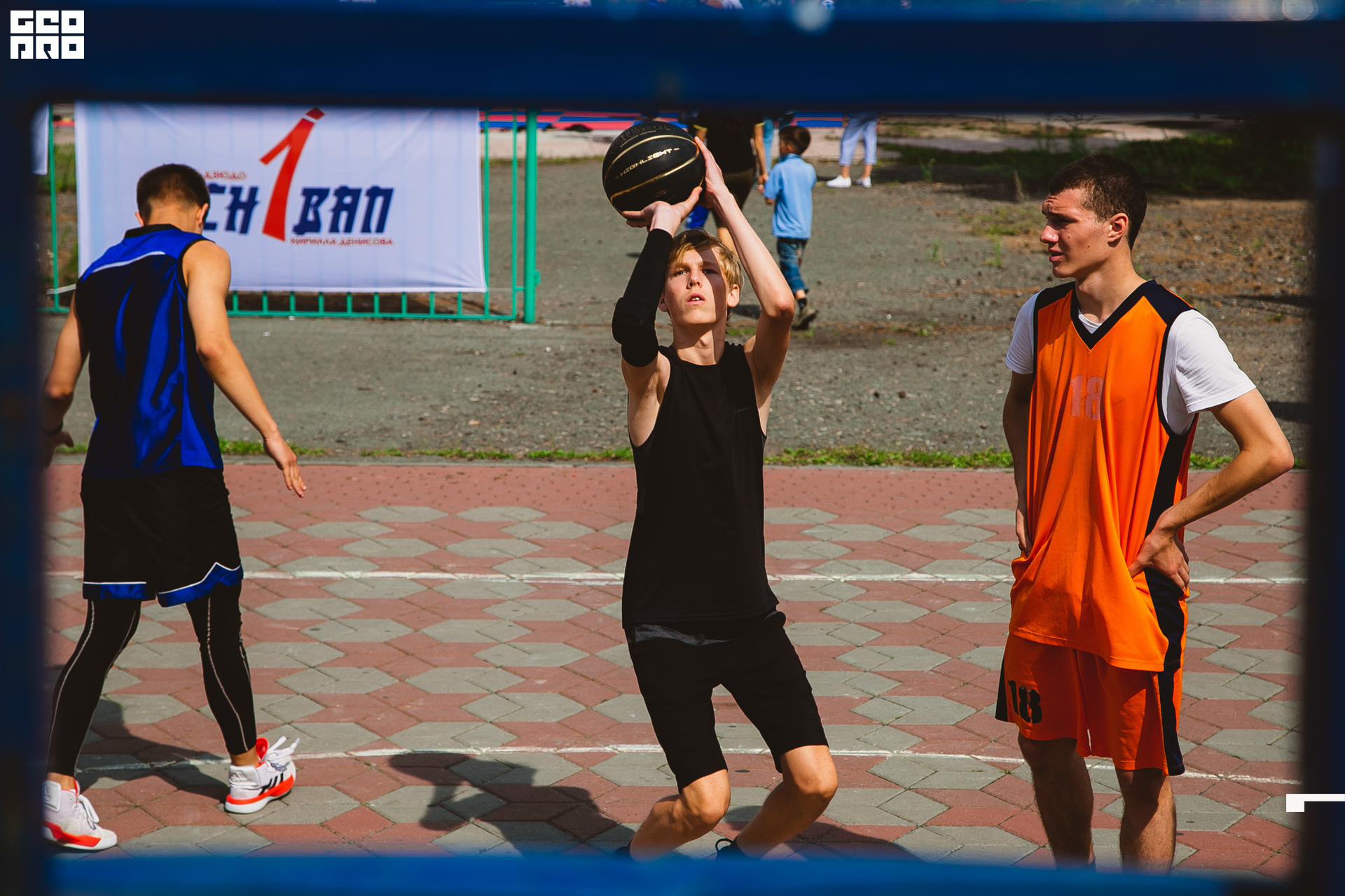 0170 190810 Оранжевый мяч.jpg