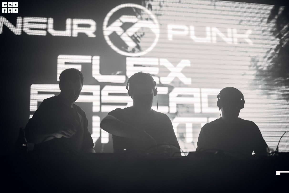 NEUROPUNK: 10 ЛЕТ НА УРАЛЕ 20