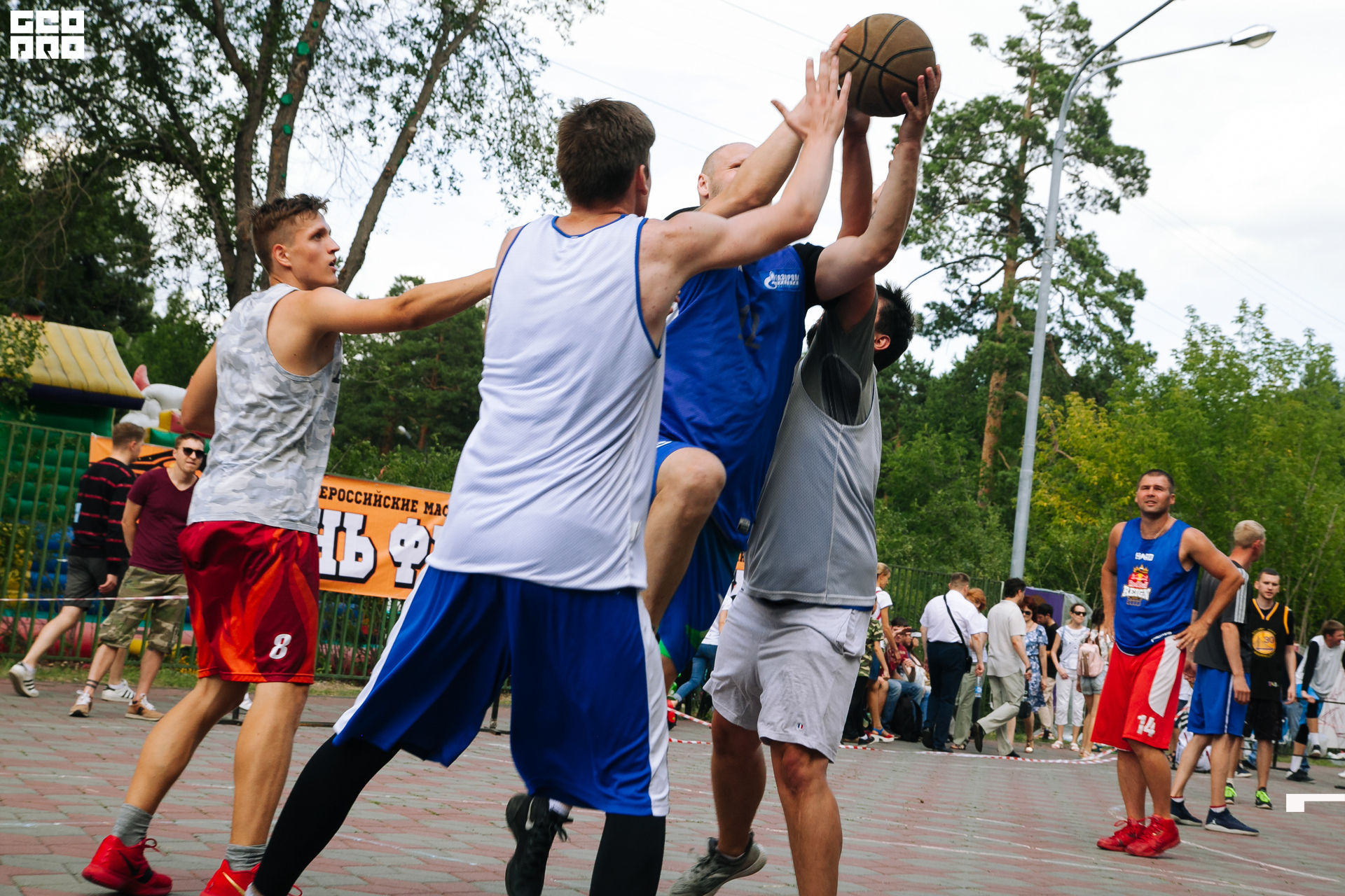 0353 190810 Оранжевый мяч.jpg