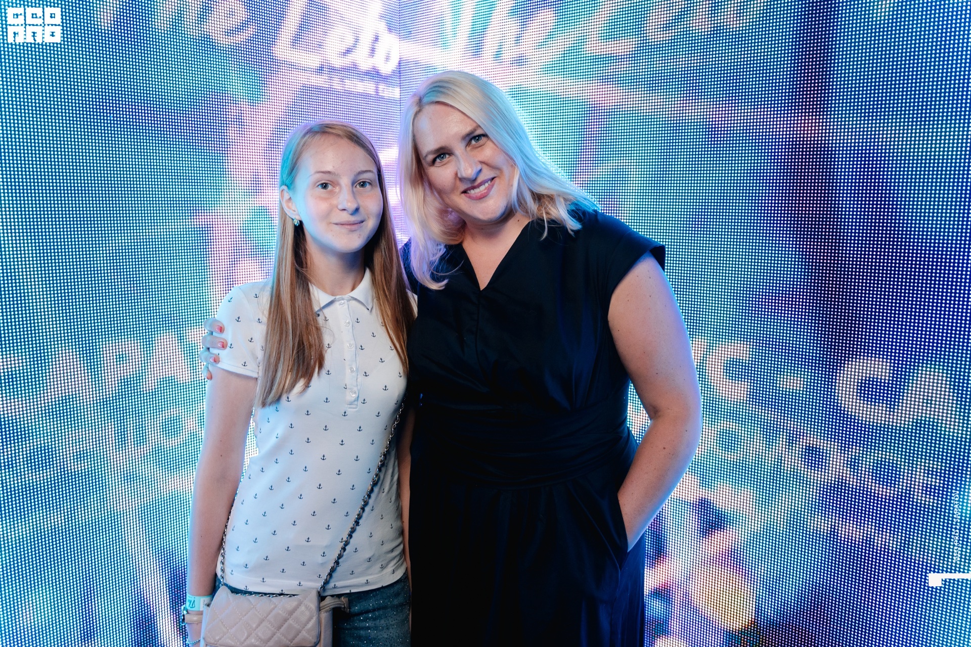 2018-07-27 at 22-02-41.jpg