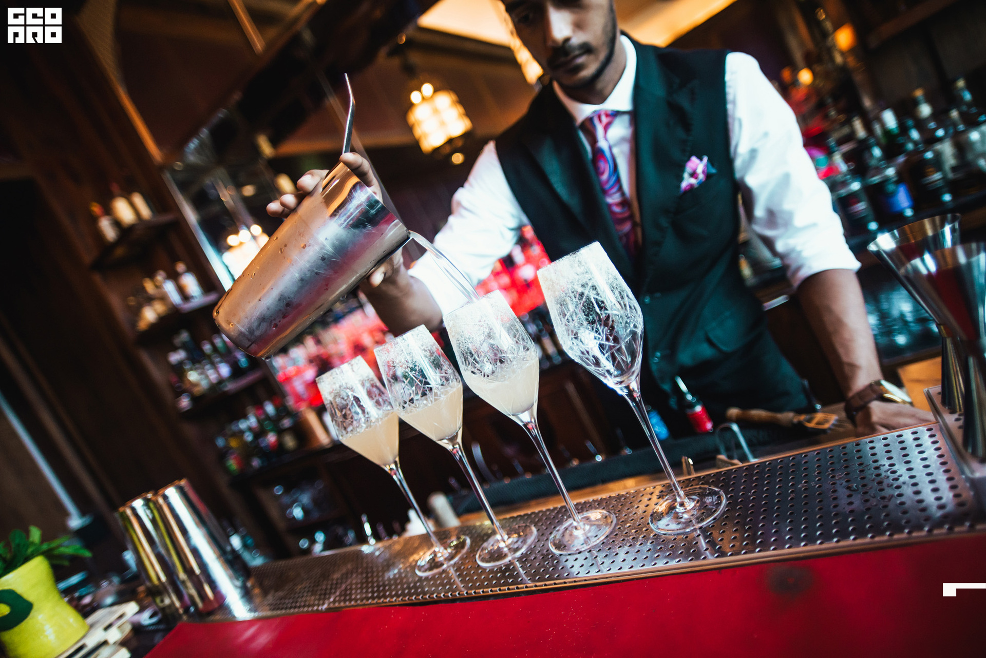 Hendricks-Geometria.tv. -DF0071.jpg