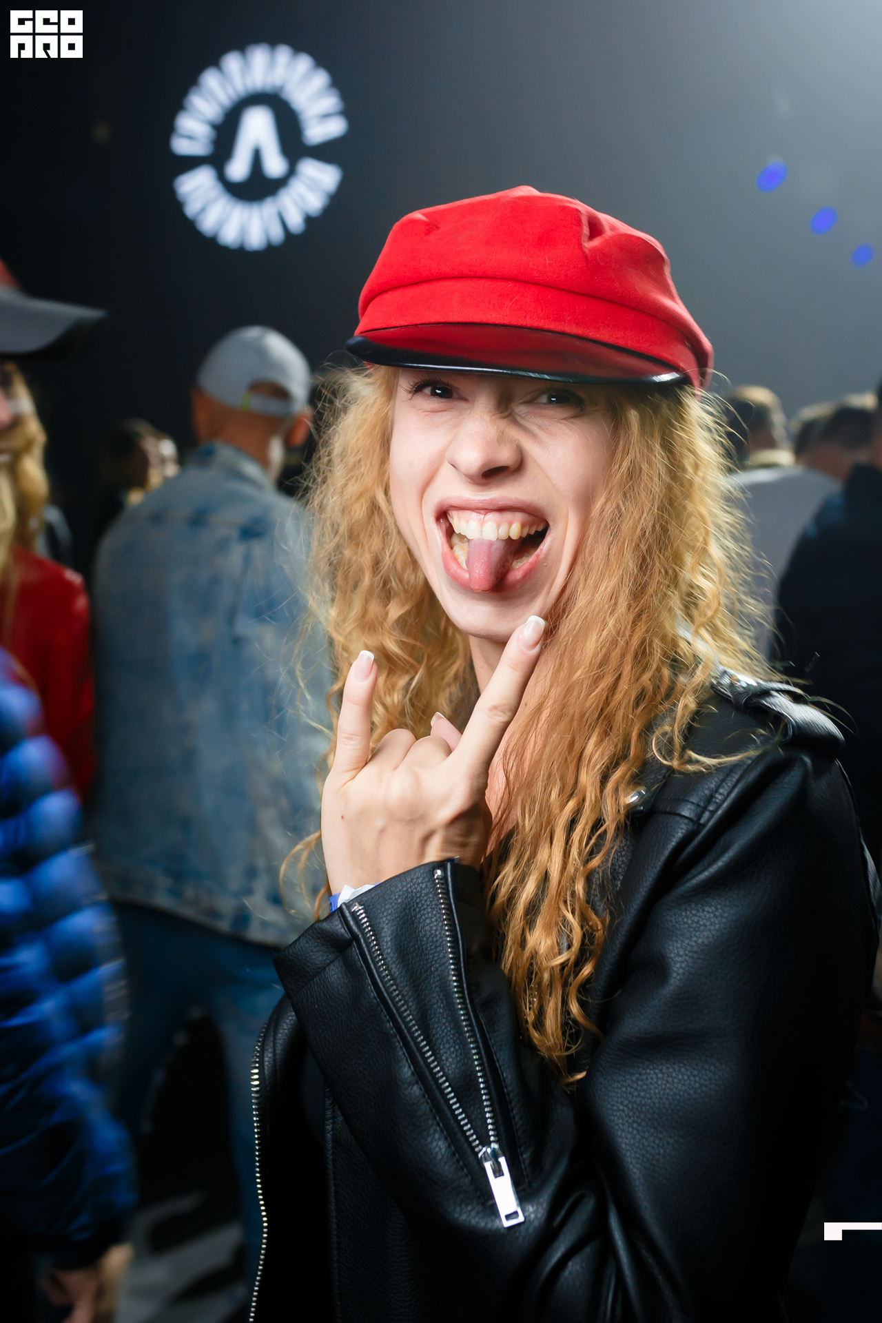 19-09-22 19-33-33.jpg