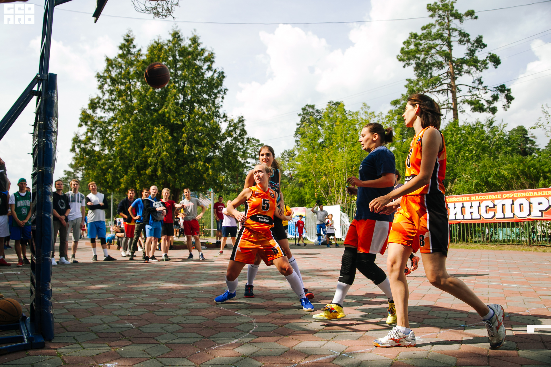 0251 190810 Оранжевый мяч.jpg