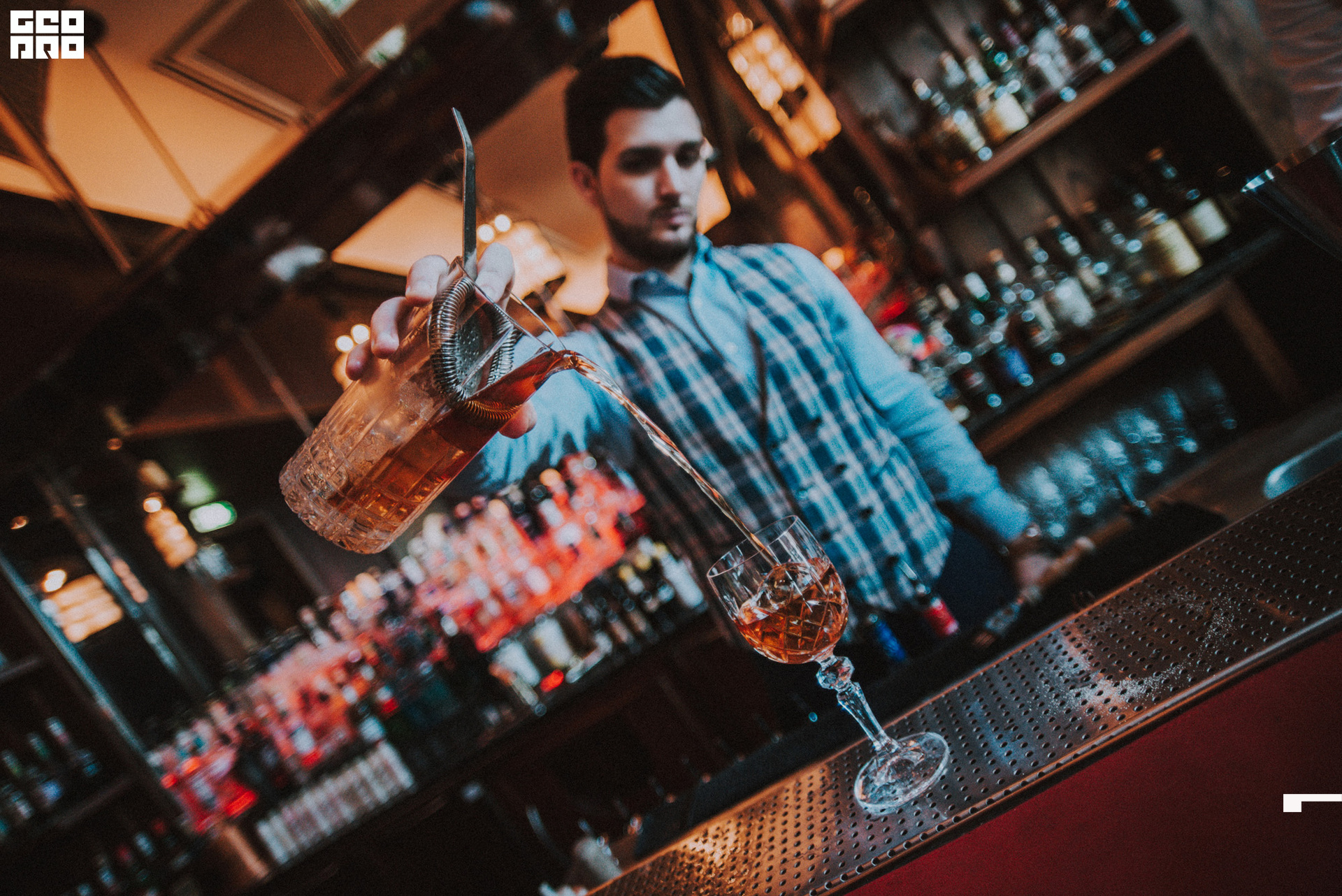 Hendricks-Geometria.tv. -DF0009.jpg