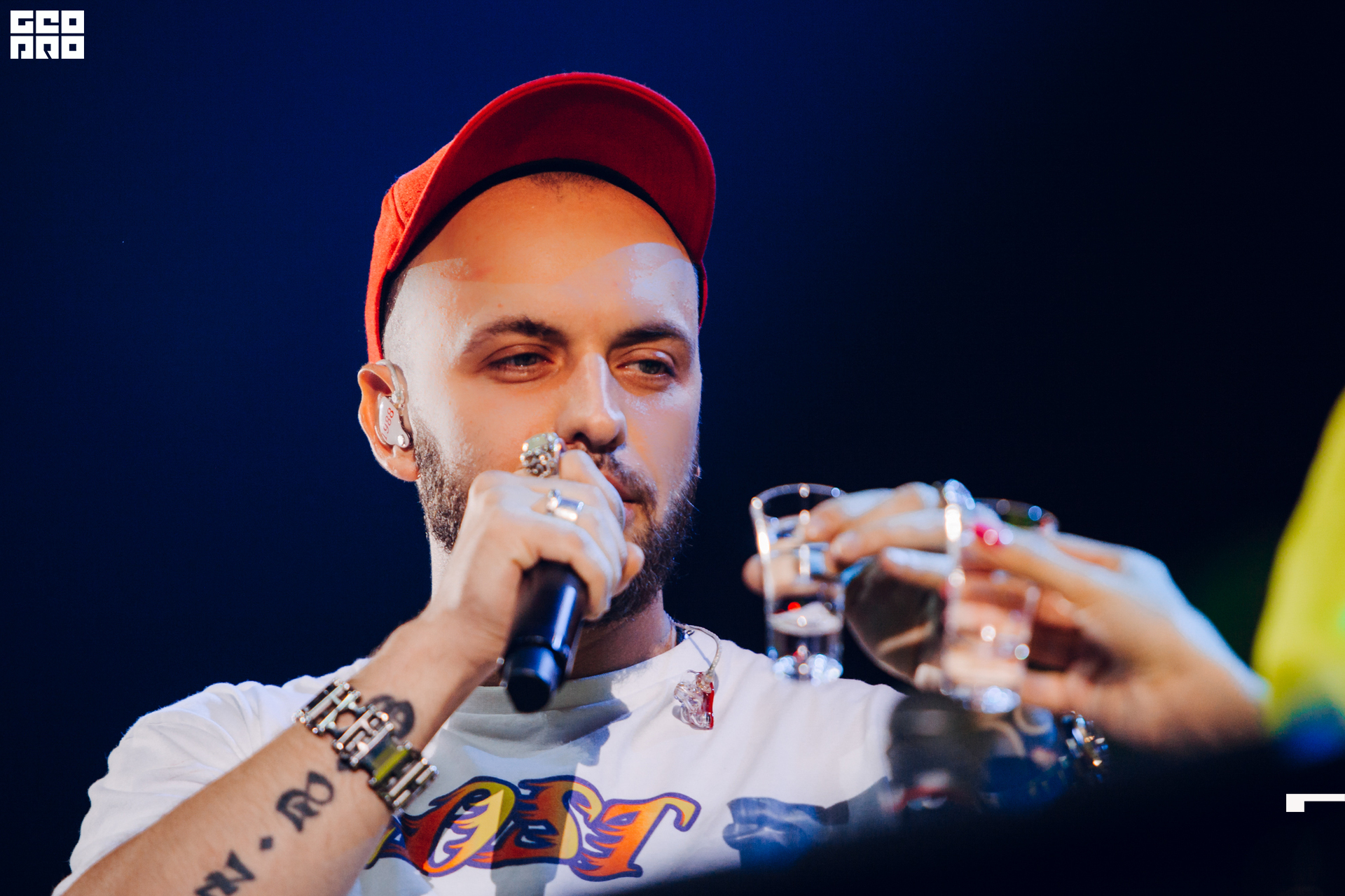 19-09-22 21-44-32.jpg