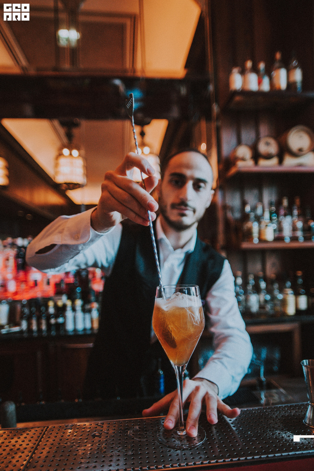 Hendricks-Geometria.tv. -DF0097.jpg