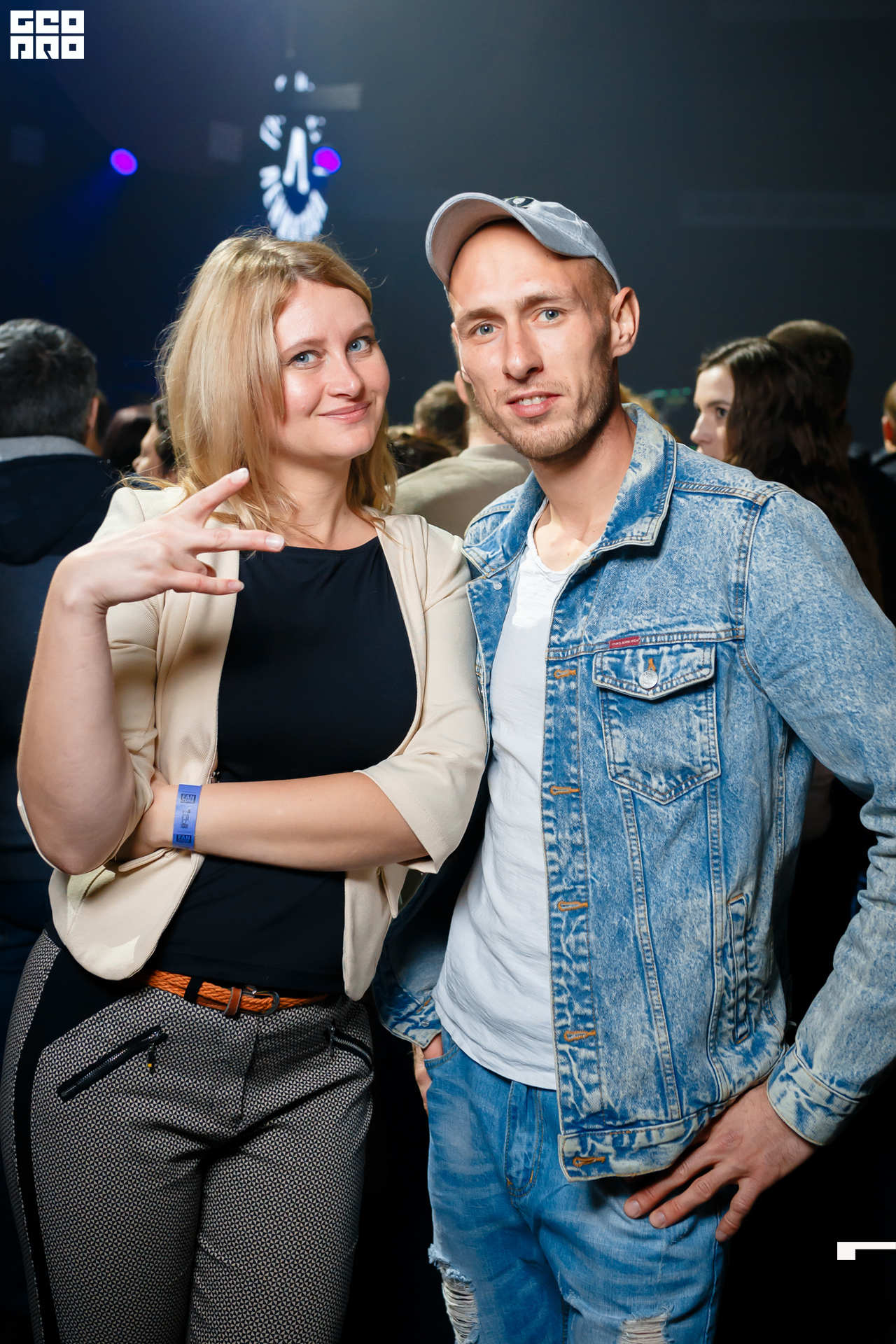 19-09-22 19-39-27.jpg