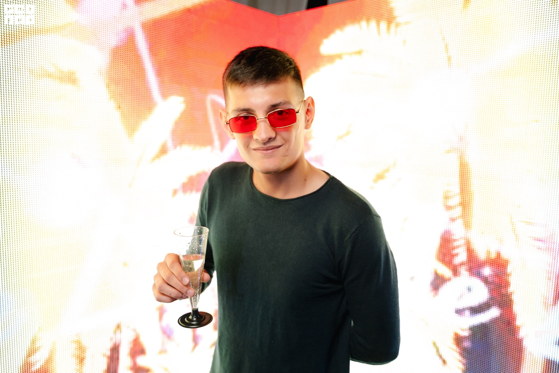 2018-07-27 at 22-16-36.jpg