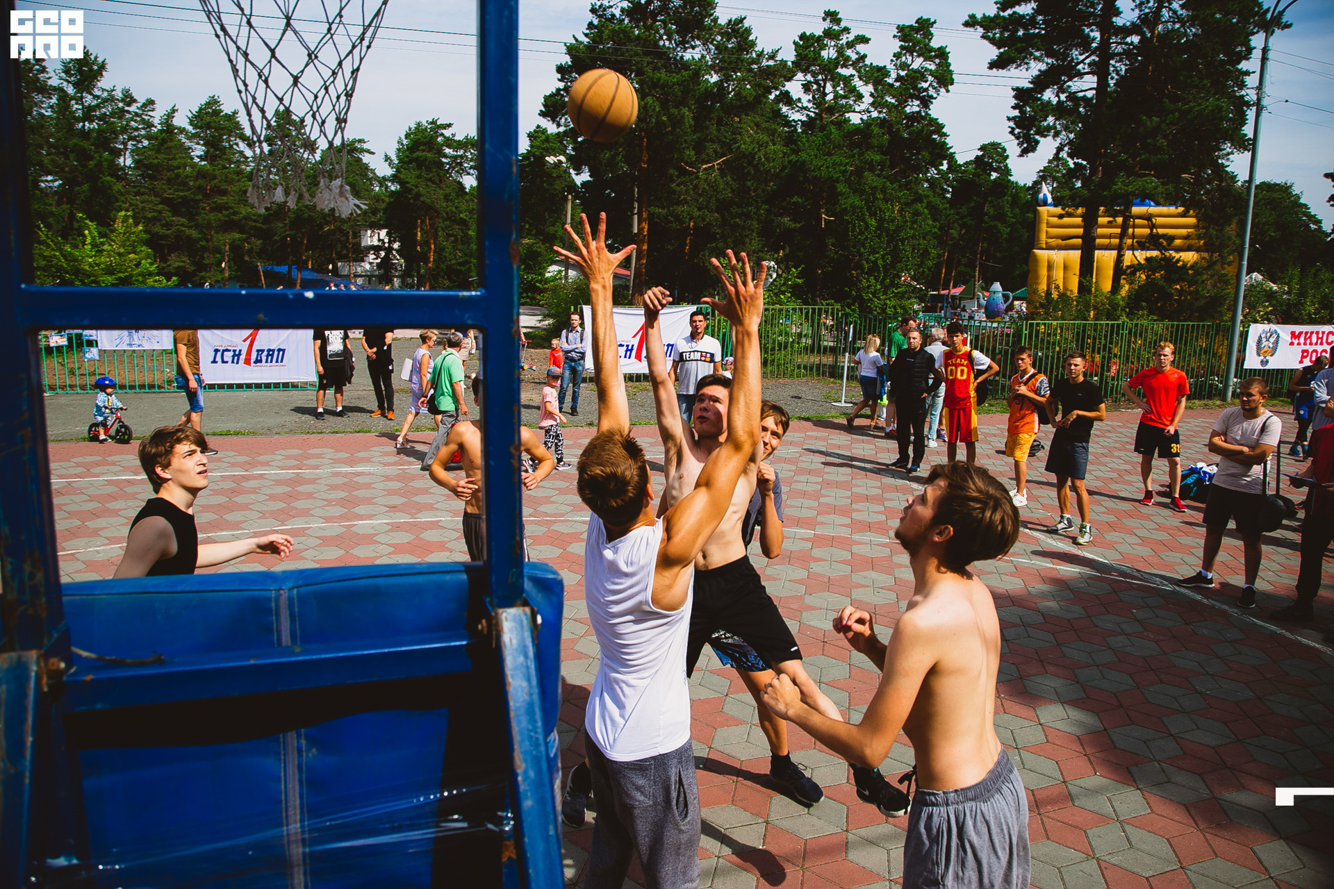 0153 190810 Оранжевый мяч.jpg