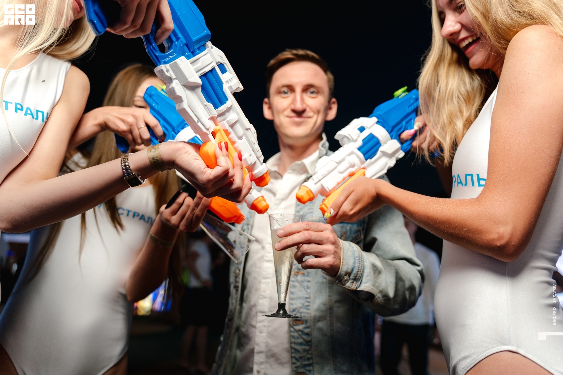 2018-07-27 at 21-32-59.jpg