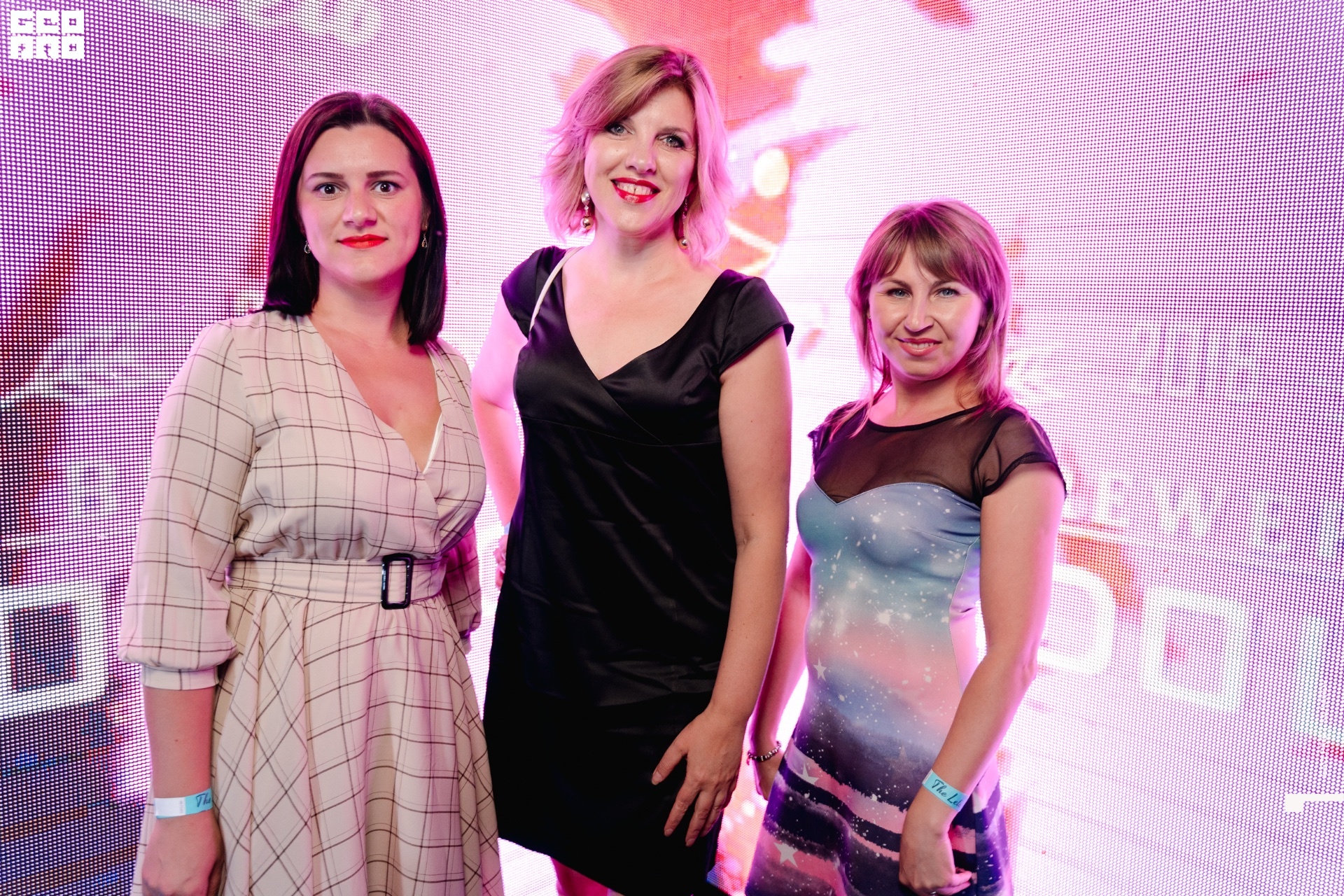 2018-07-27 at 22-02-20.jpg