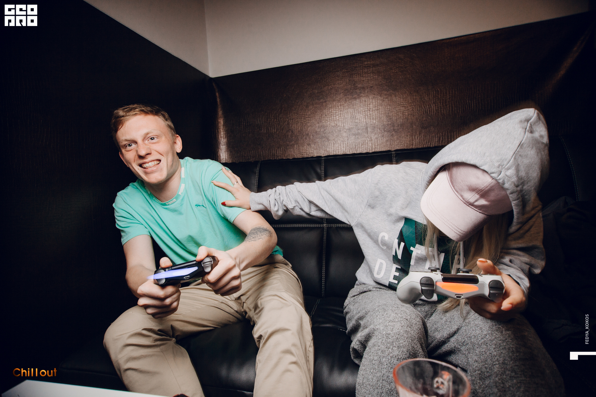 19-09-28 22-43-41.jpg