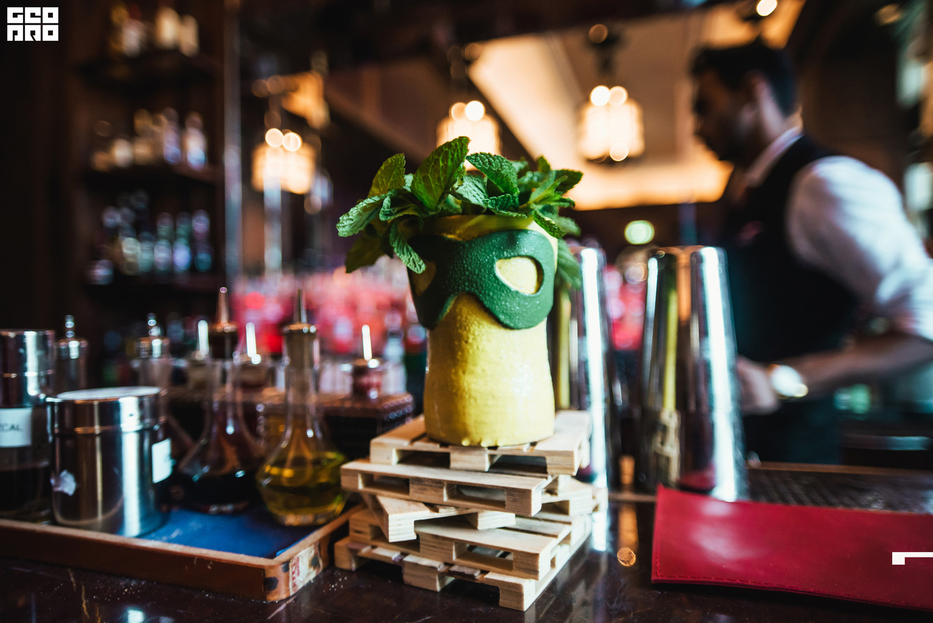 Hendricks-Geometria.tv. -DF0038.jpg