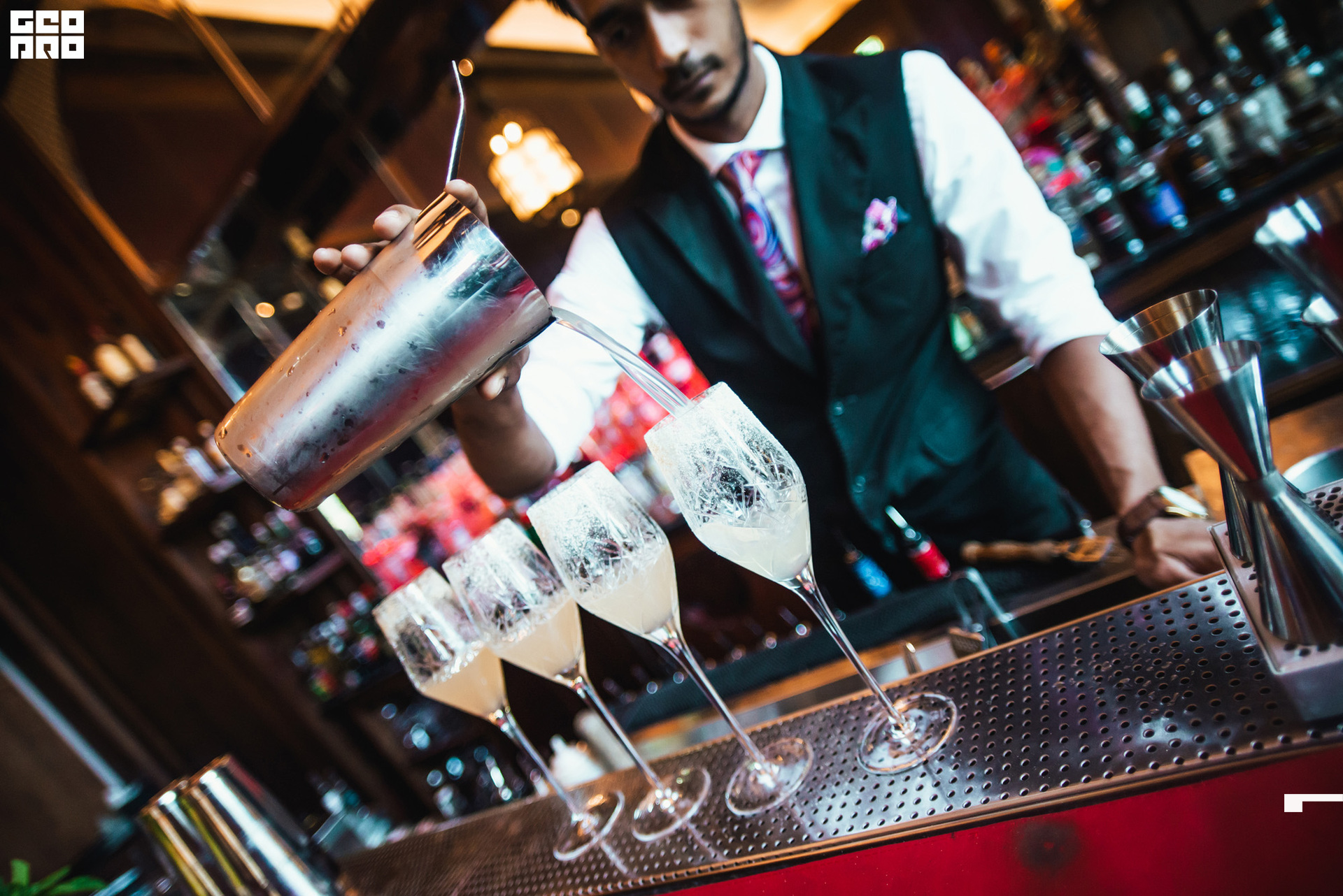 Hendricks-Geometria.tv. -DF0073.jpg